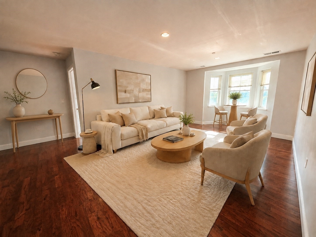 120 Wyllis Ave # 222
