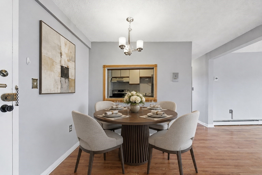 26 Waverly St # 405