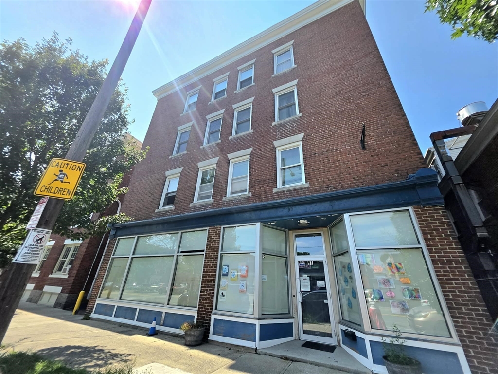 90 Congress St # 4R