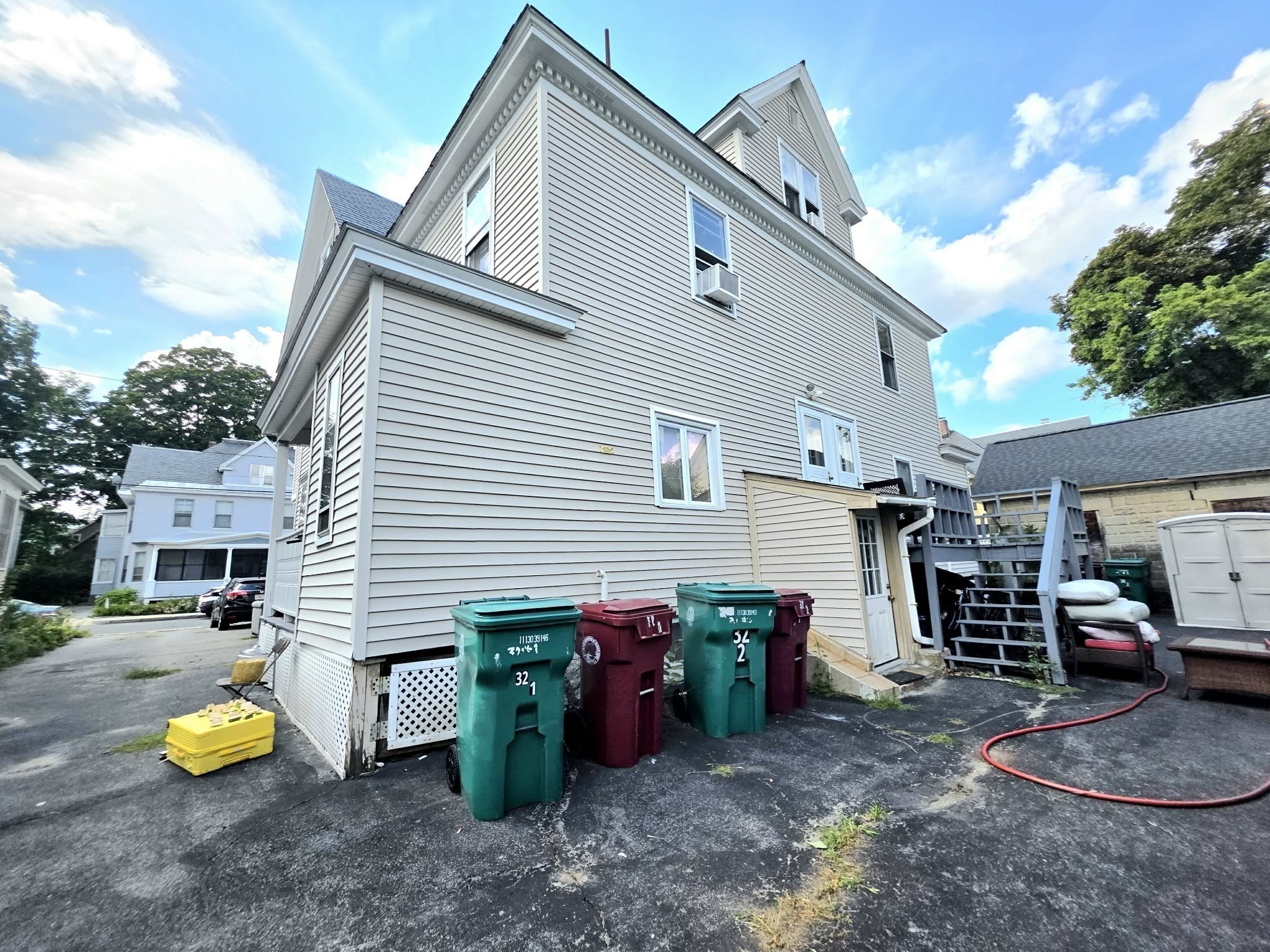 32 Burtt St # 2