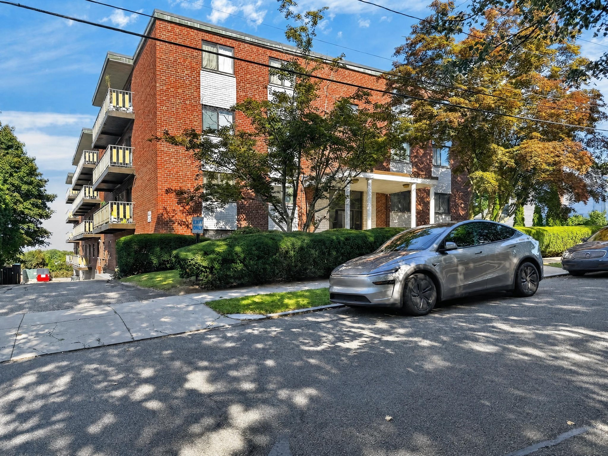 100 Grand View Ave # 7B