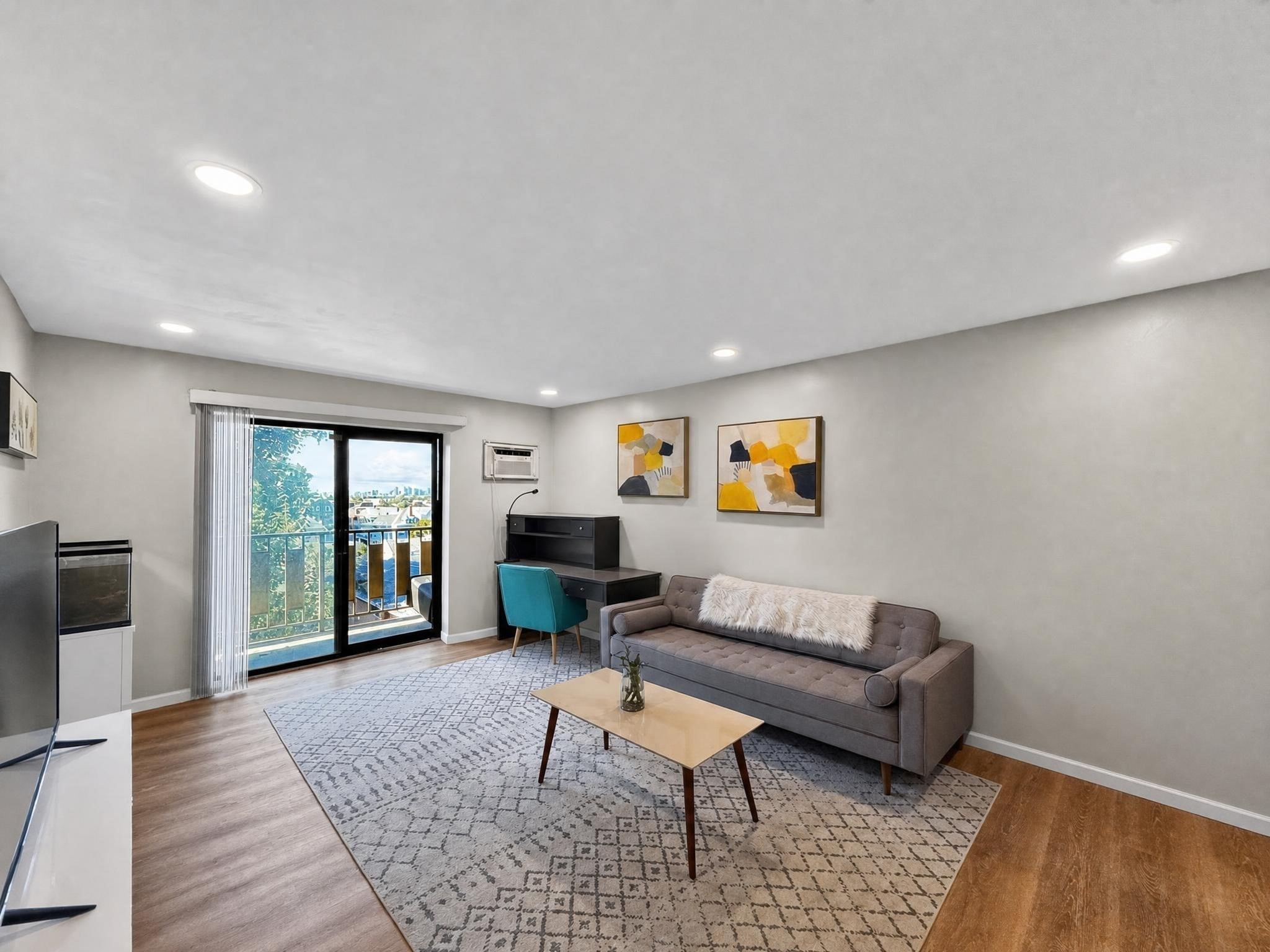 100 Grand View Ave # 7B