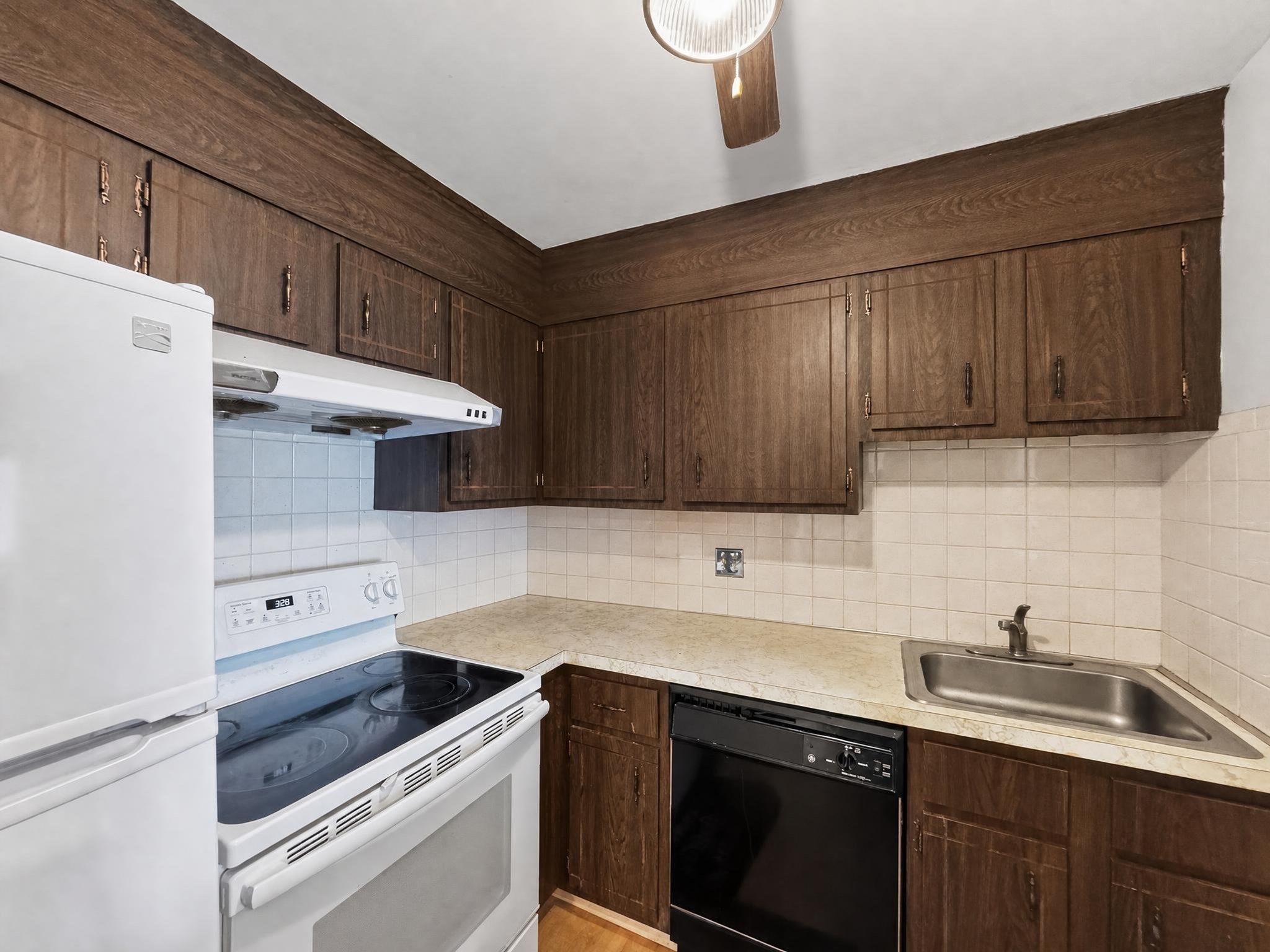 100 Grand View Ave # 7B