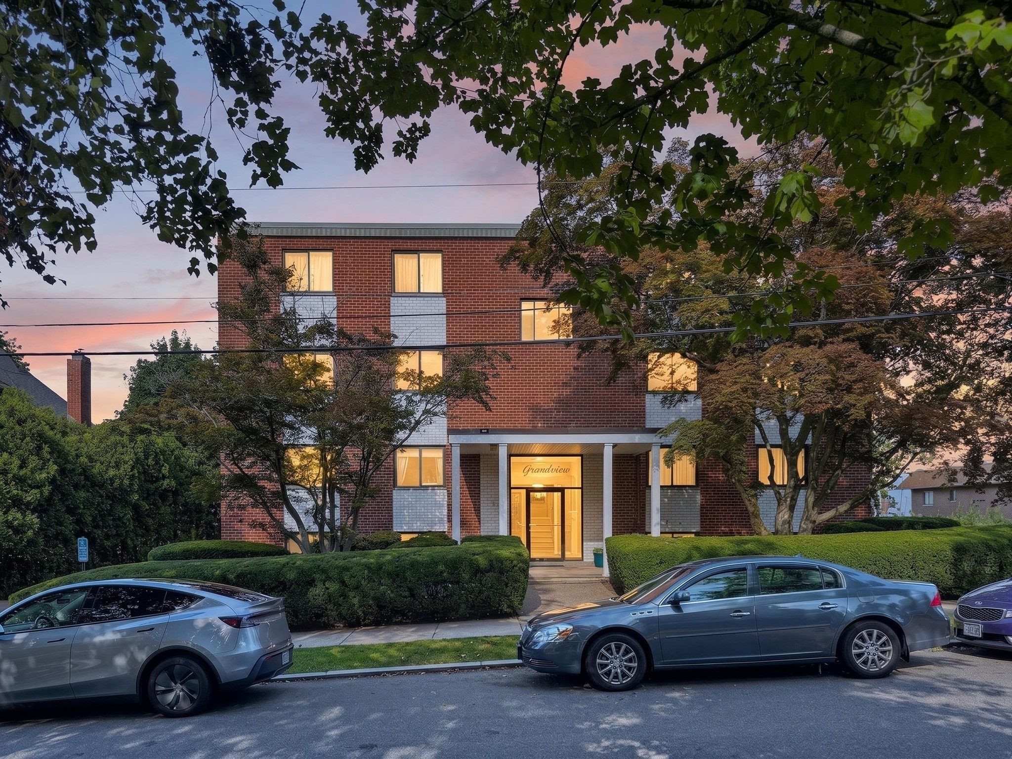 100 Grand View Ave # 7B