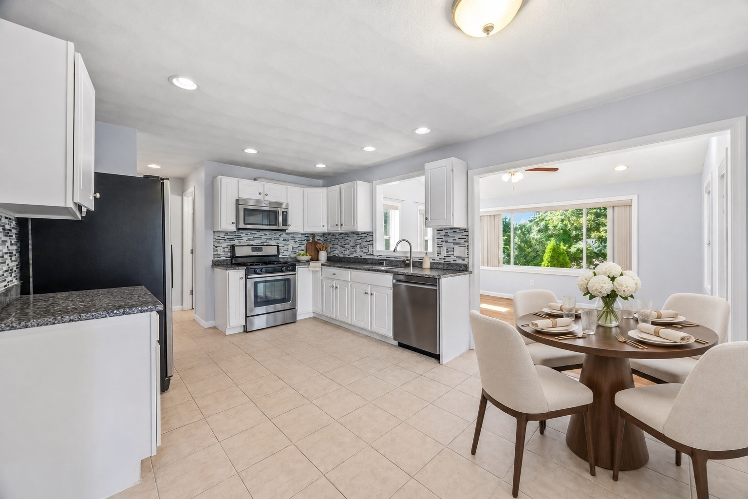 118 Granville Ave # 118