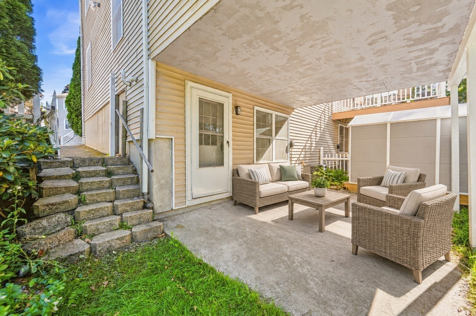118 Granville Ave # 118