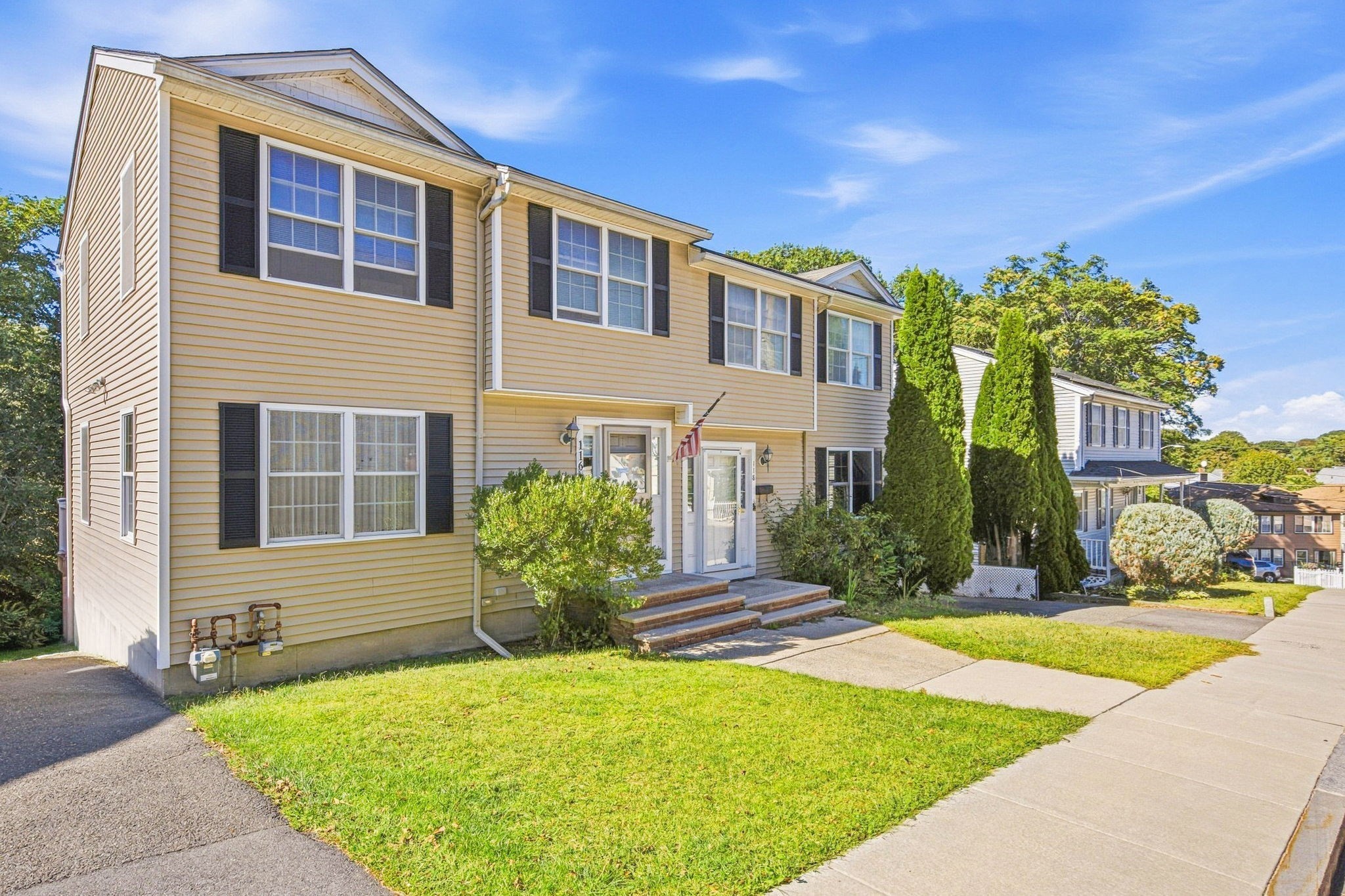 118 Granville Ave # 118