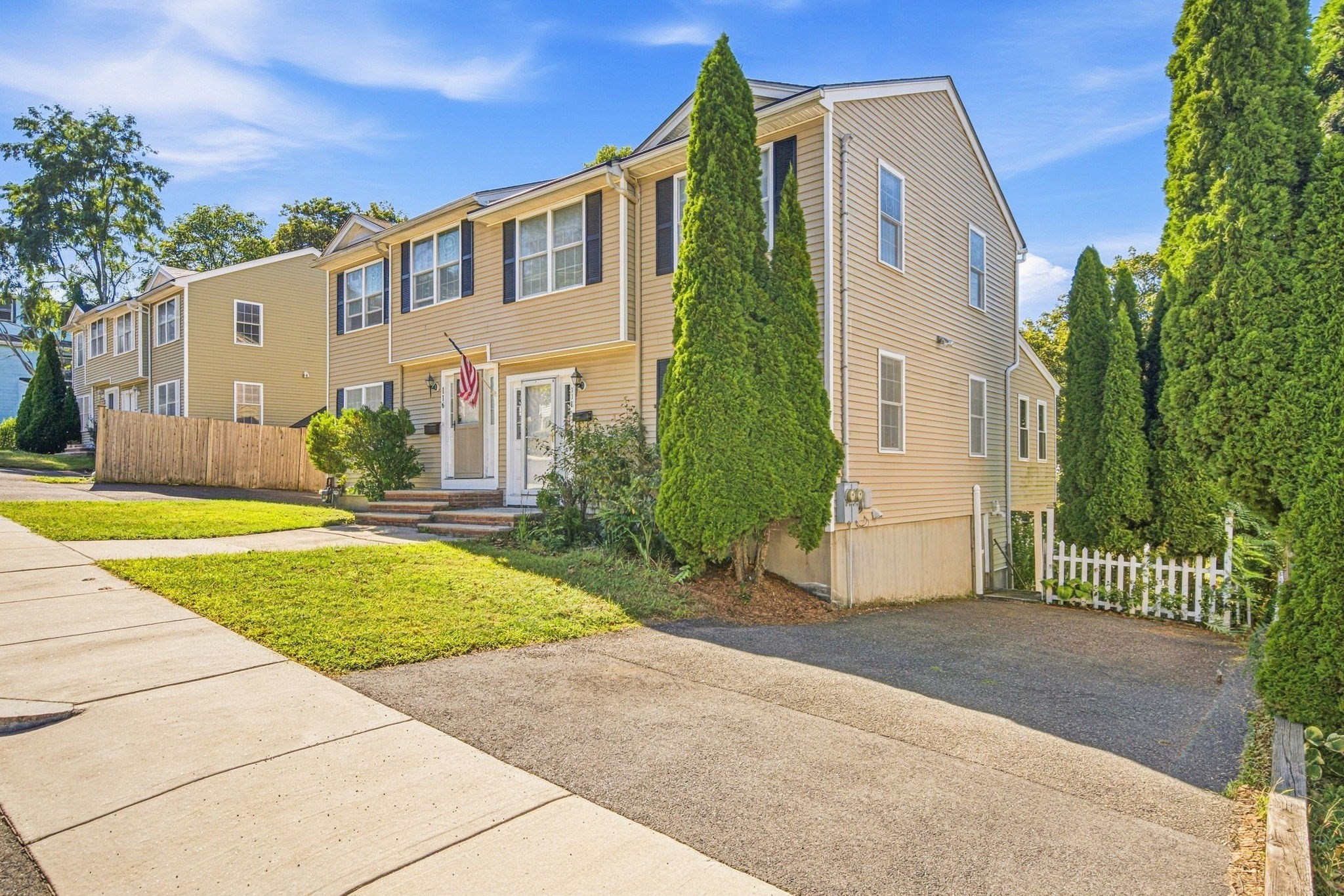 118 Granville Ave # 118