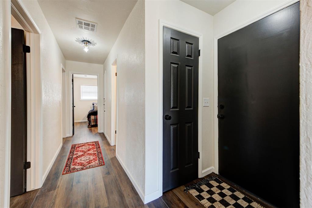 123 Briarwood Street