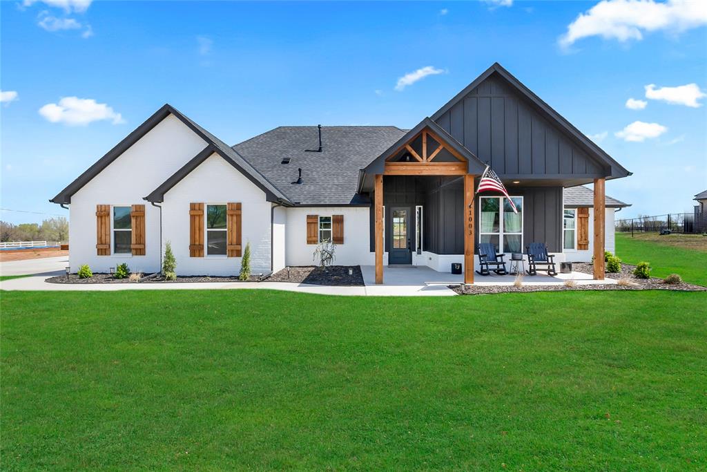 1003 Heritage Hills Drive