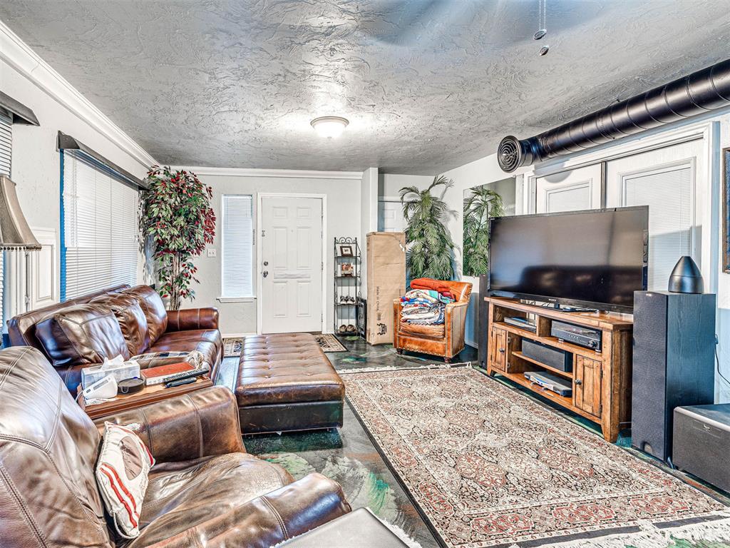 2830 N Macarthur Avenue Unit: 1-6