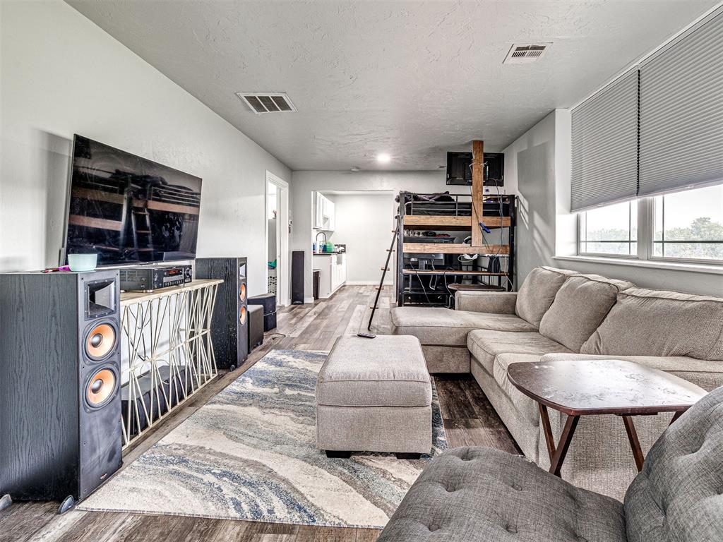 2830 N Macarthur Avenue Unit: 1-6