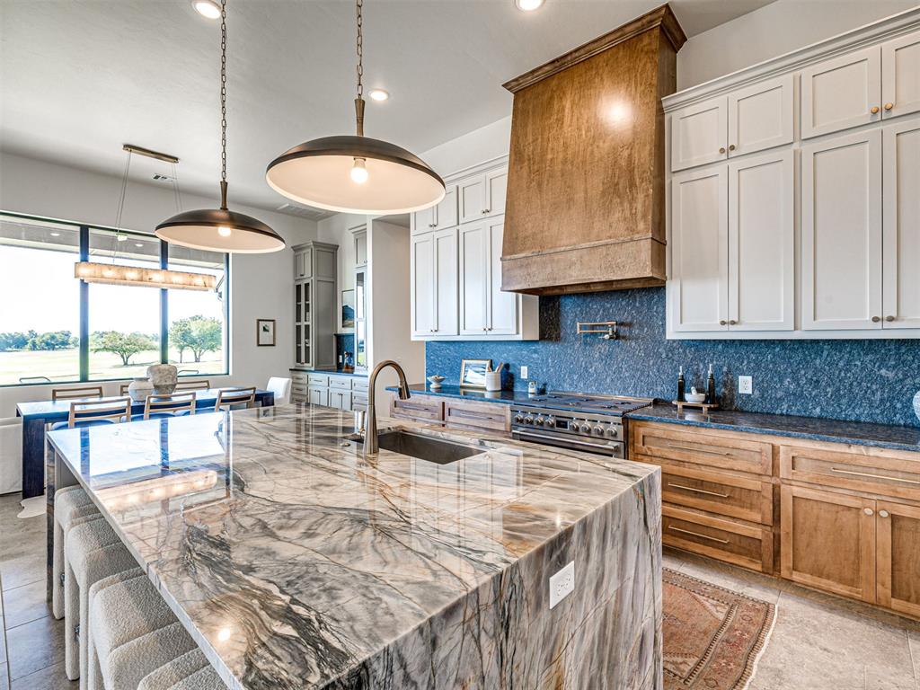 2219 Winter Creek Boulevard