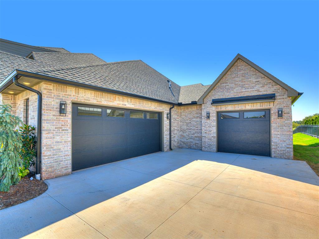 2219 Winter Creek Boulevard