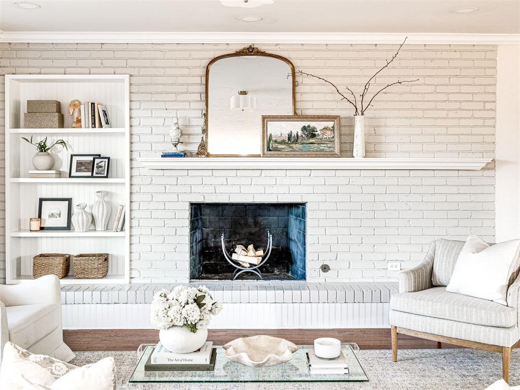 3305 W Rock Creek Road