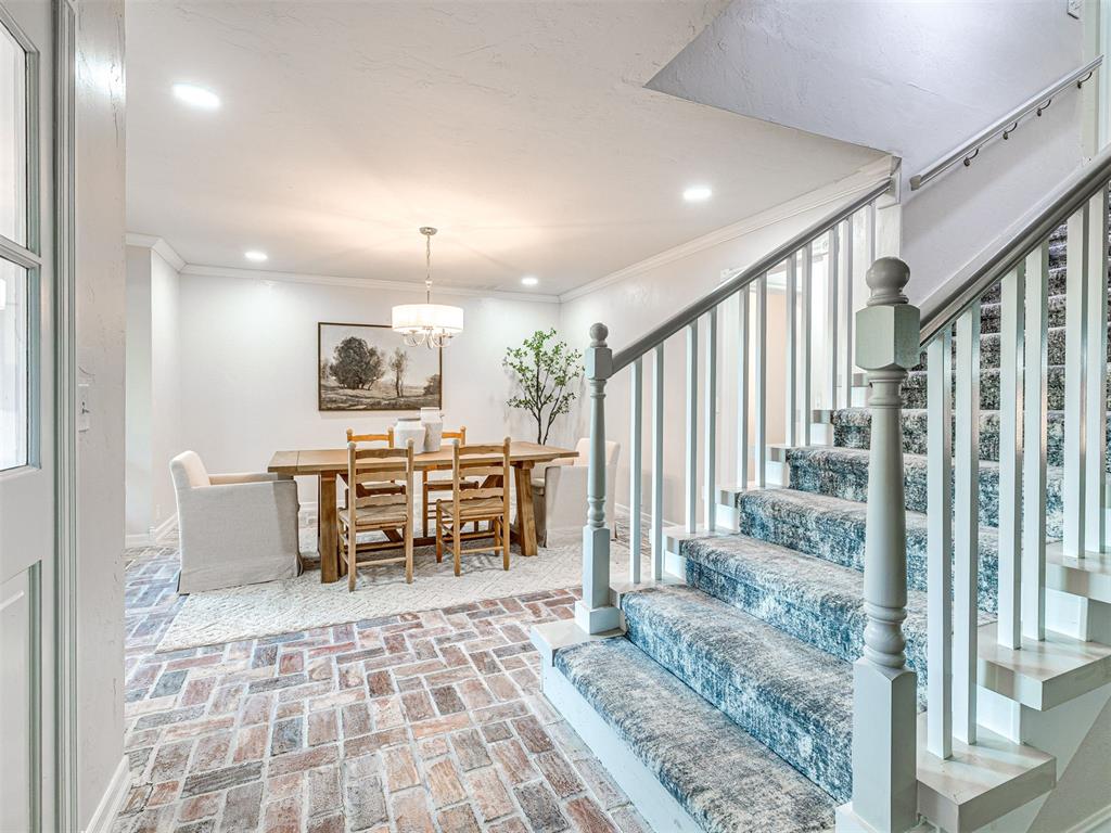 3305 W Rock Creek Road