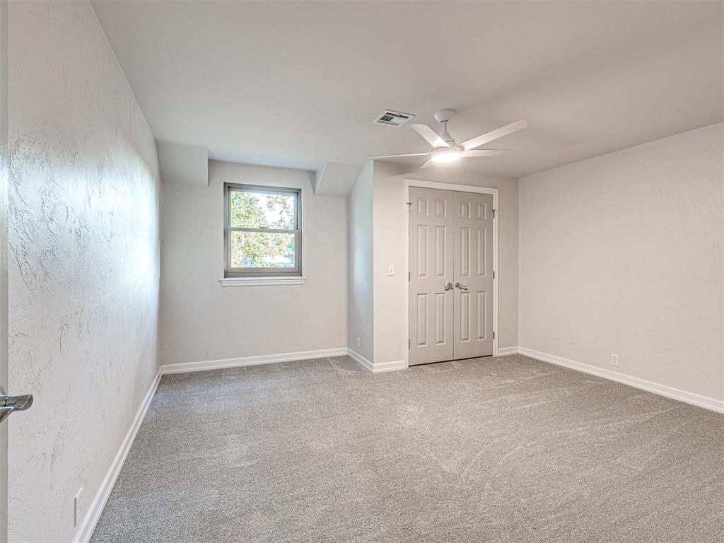 3305 W Rock Creek Road