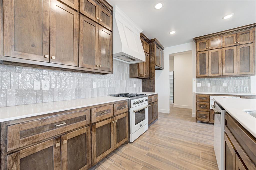 9216 NW 123rd Street