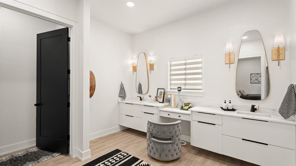 15500 S Drexel Avenue