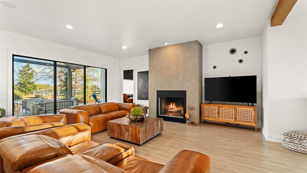 15500 S Drexel Avenue