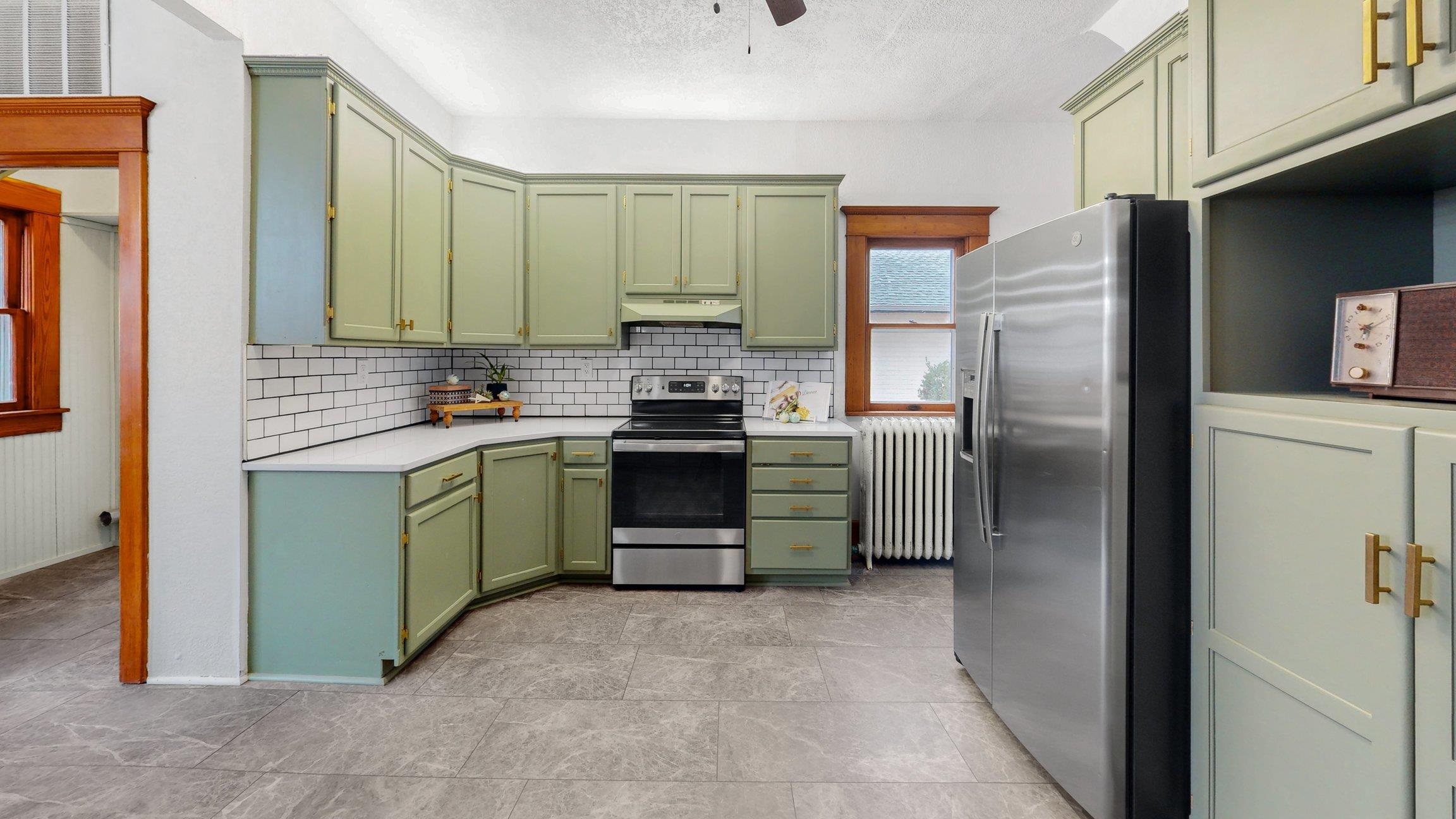 613 N Franklin Ave