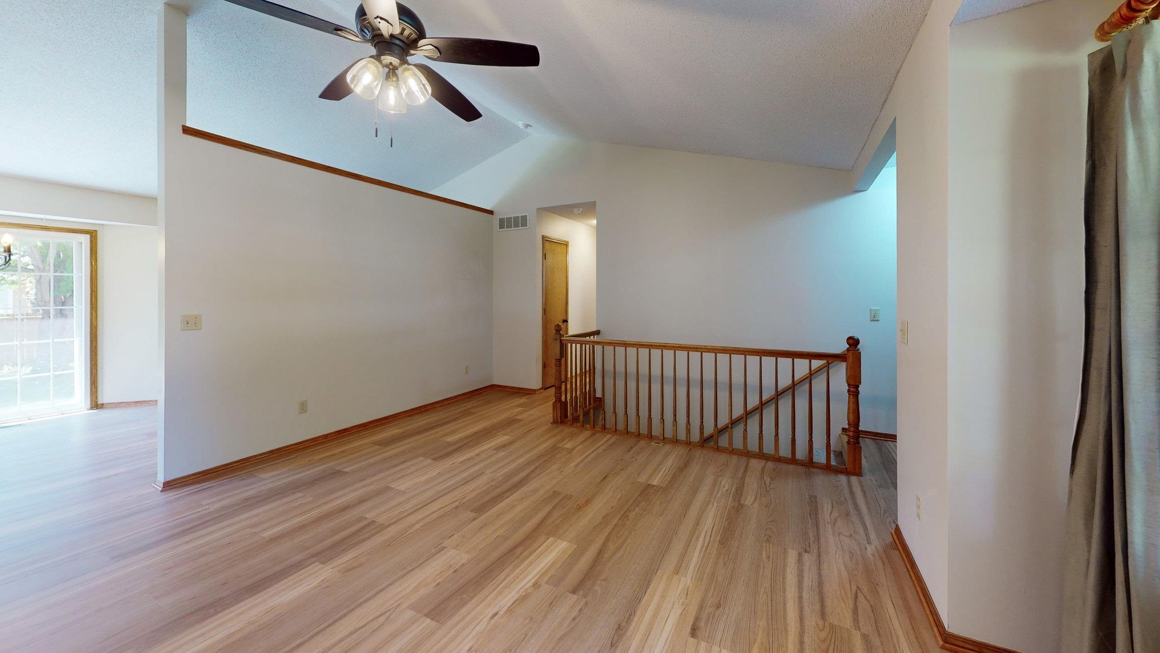 221 W Tall Tree