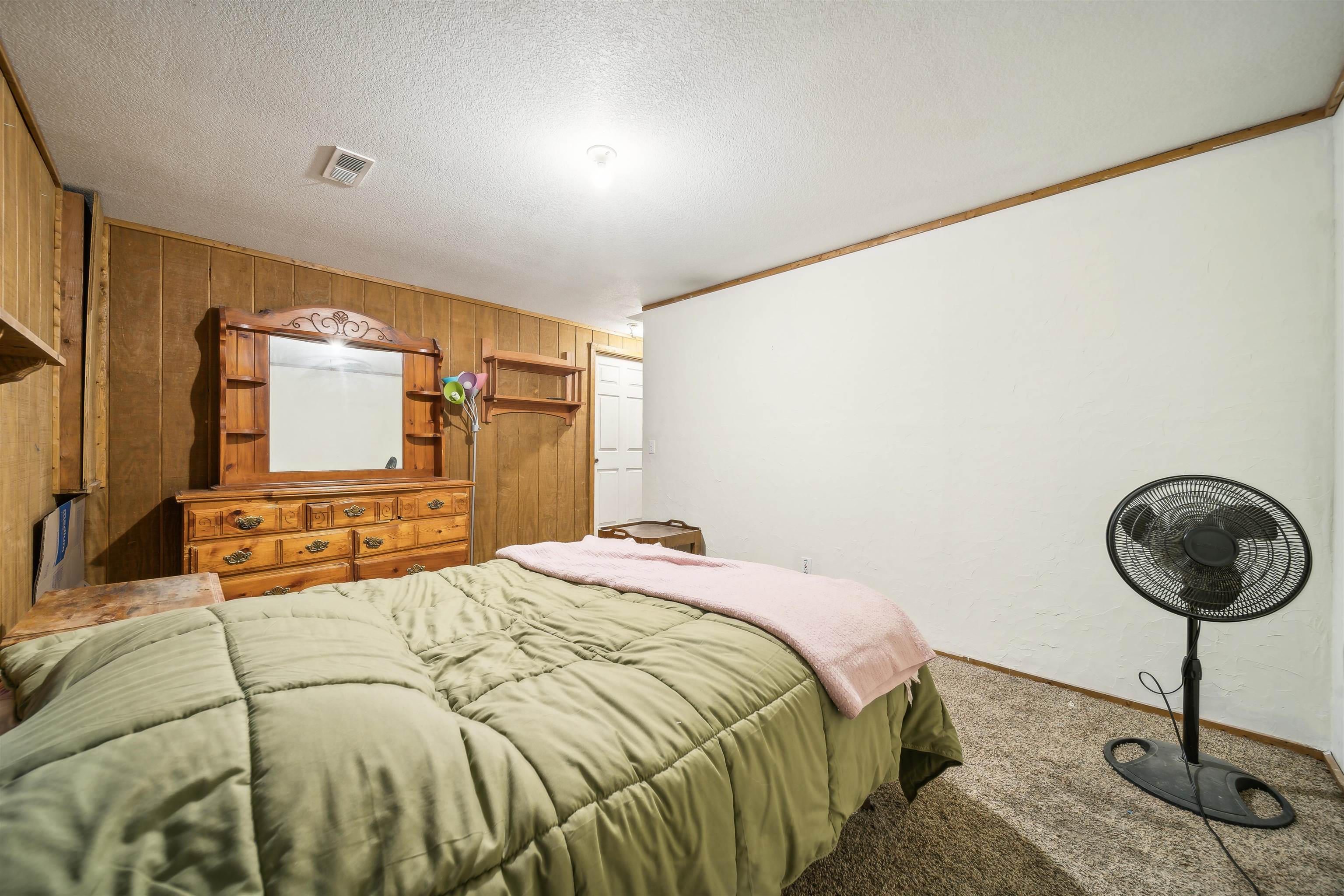 13040 W MACARTHUR RD