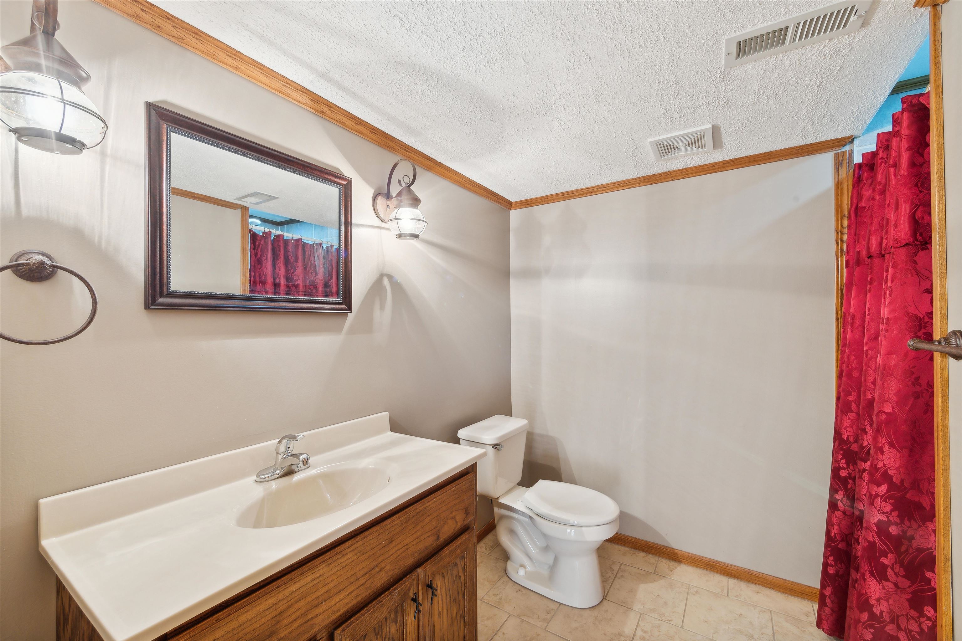 11218 W Carr Ct
