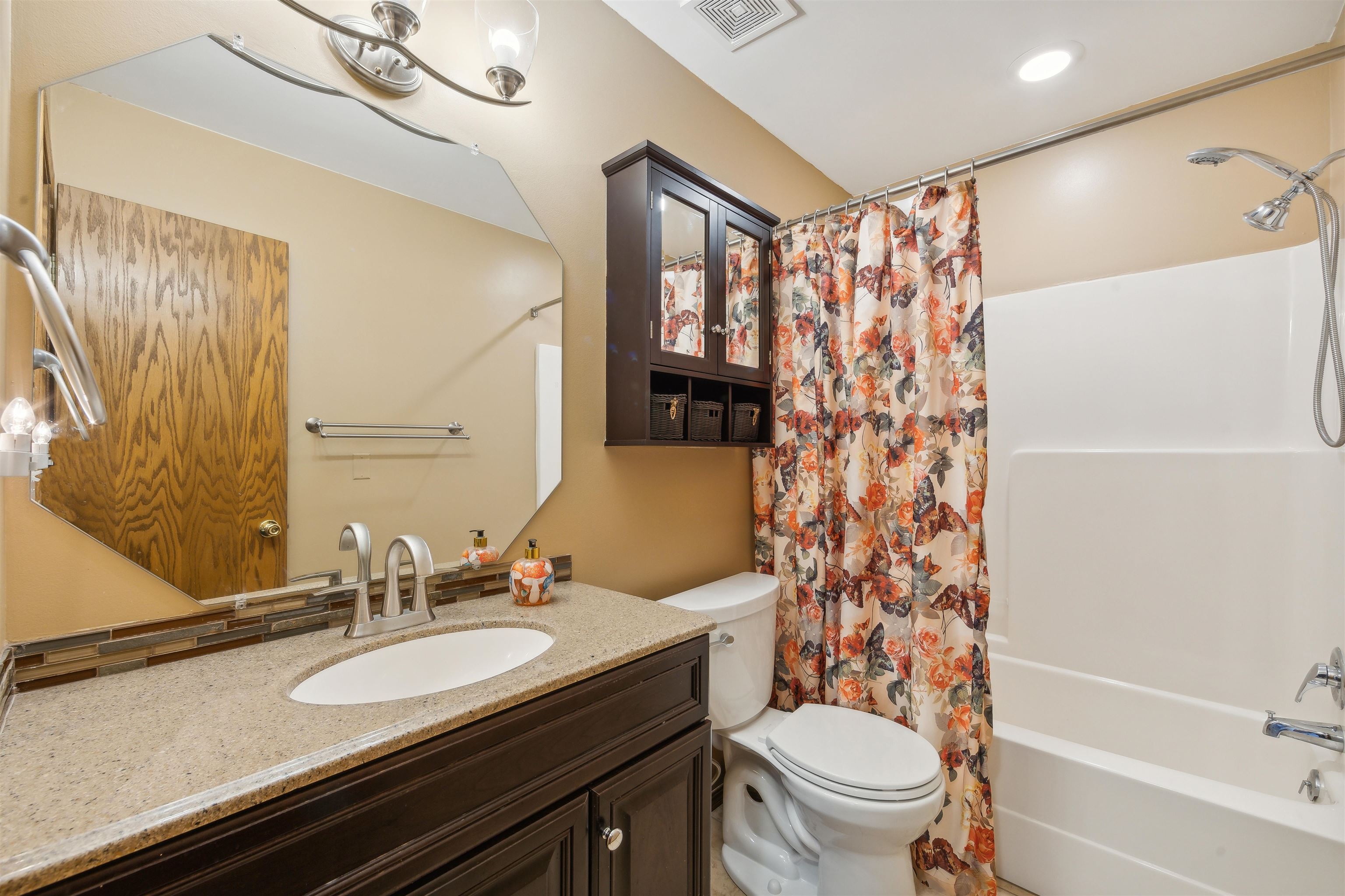 11218 W Carr Ct