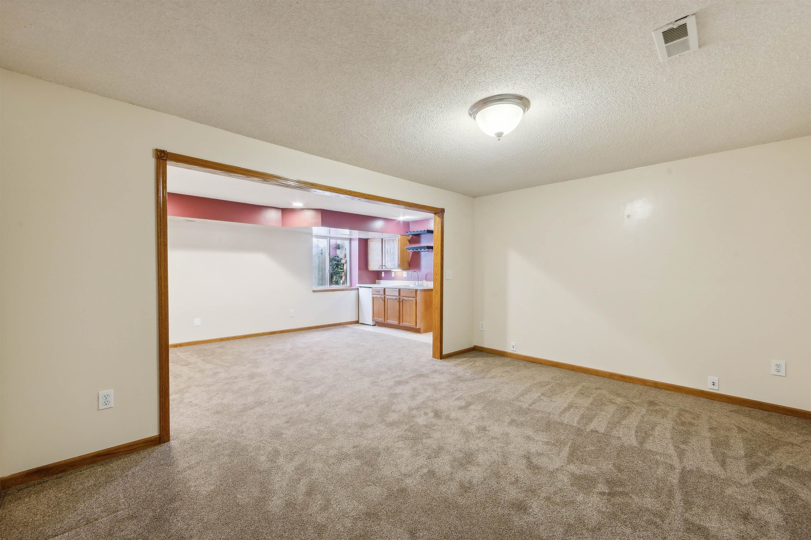 11218 W Carr Ct