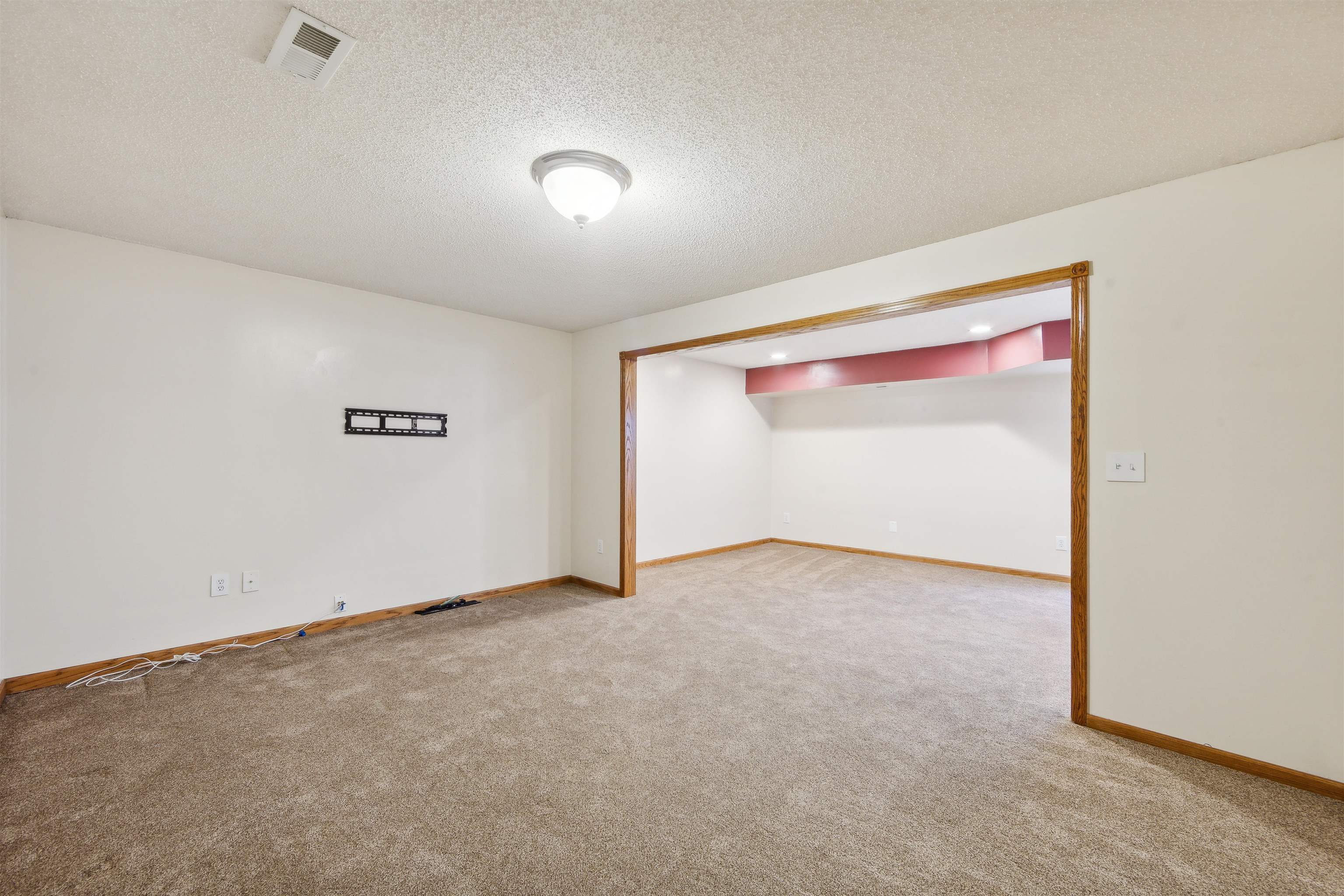 11218 W Carr Ct