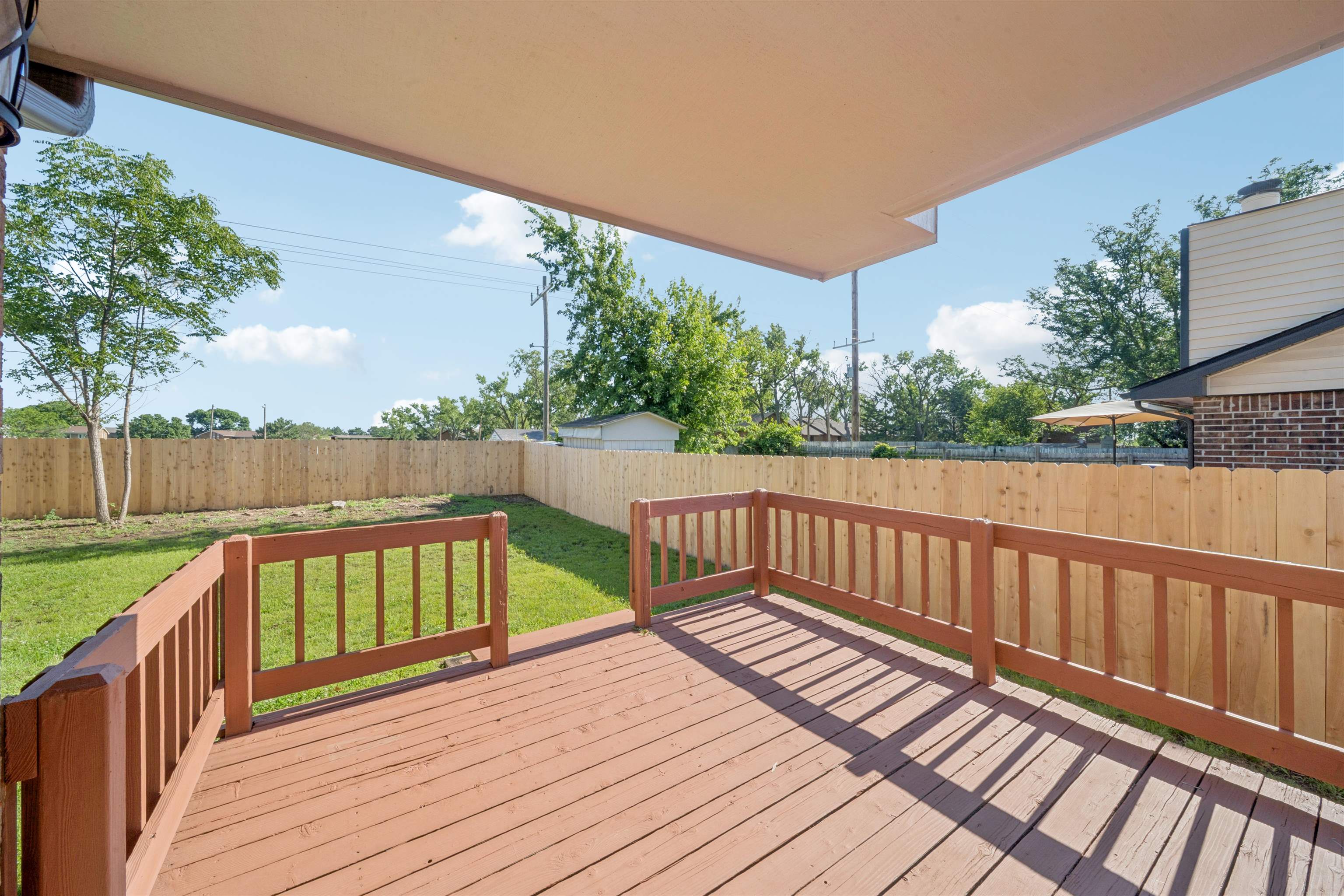 6806 W O'Neil