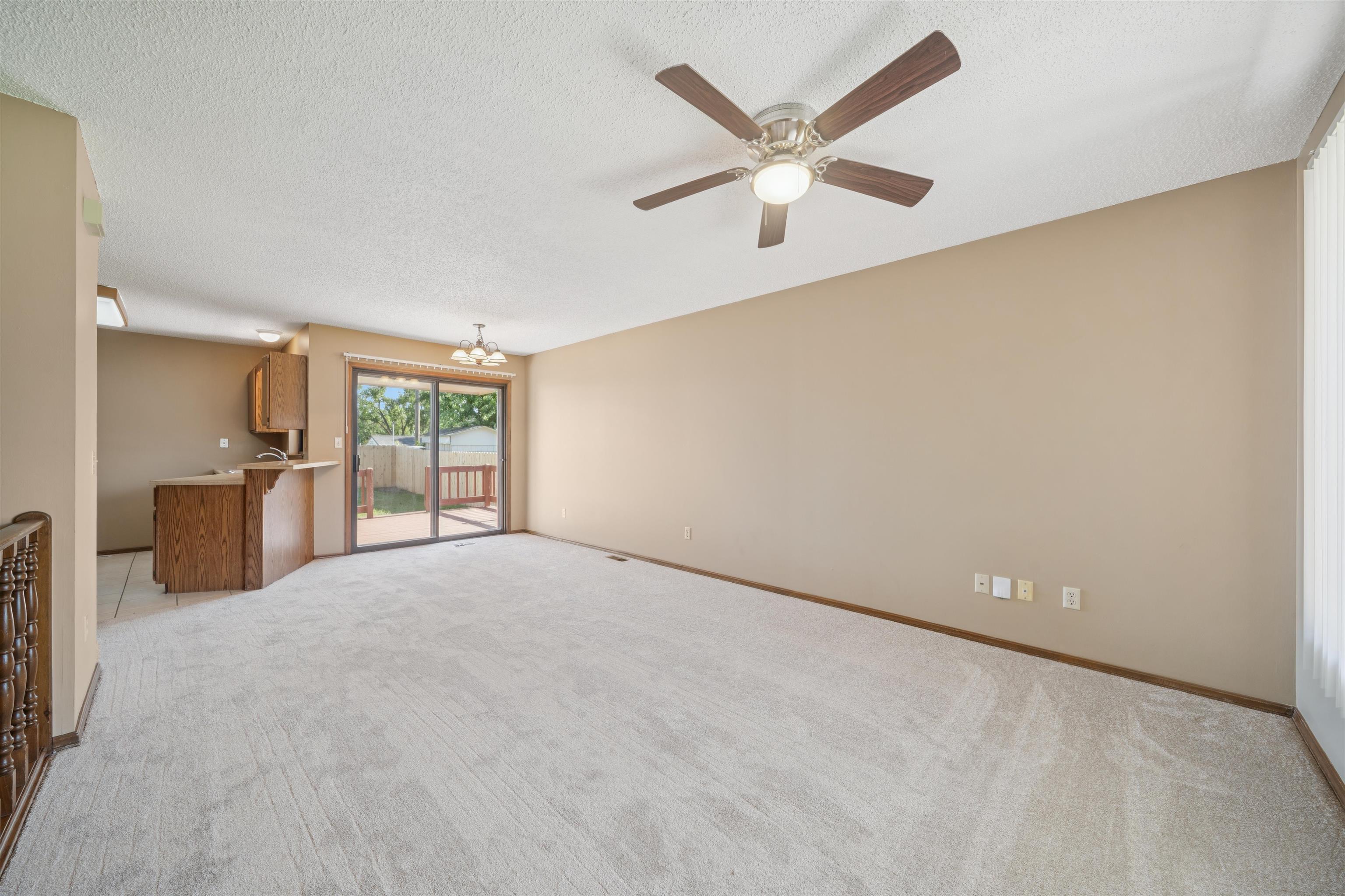 6806 W O'Neil