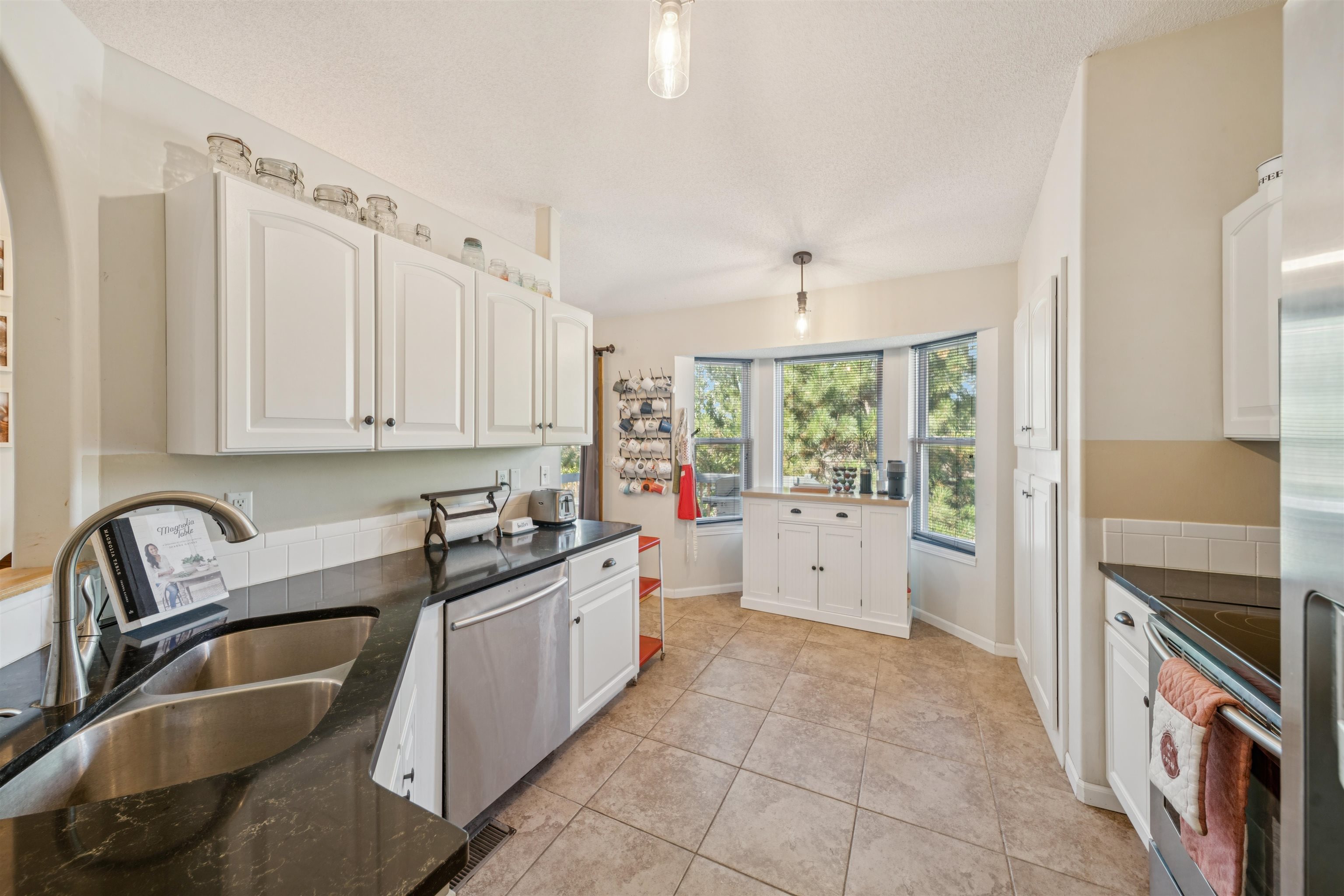 326 N Clay Cir