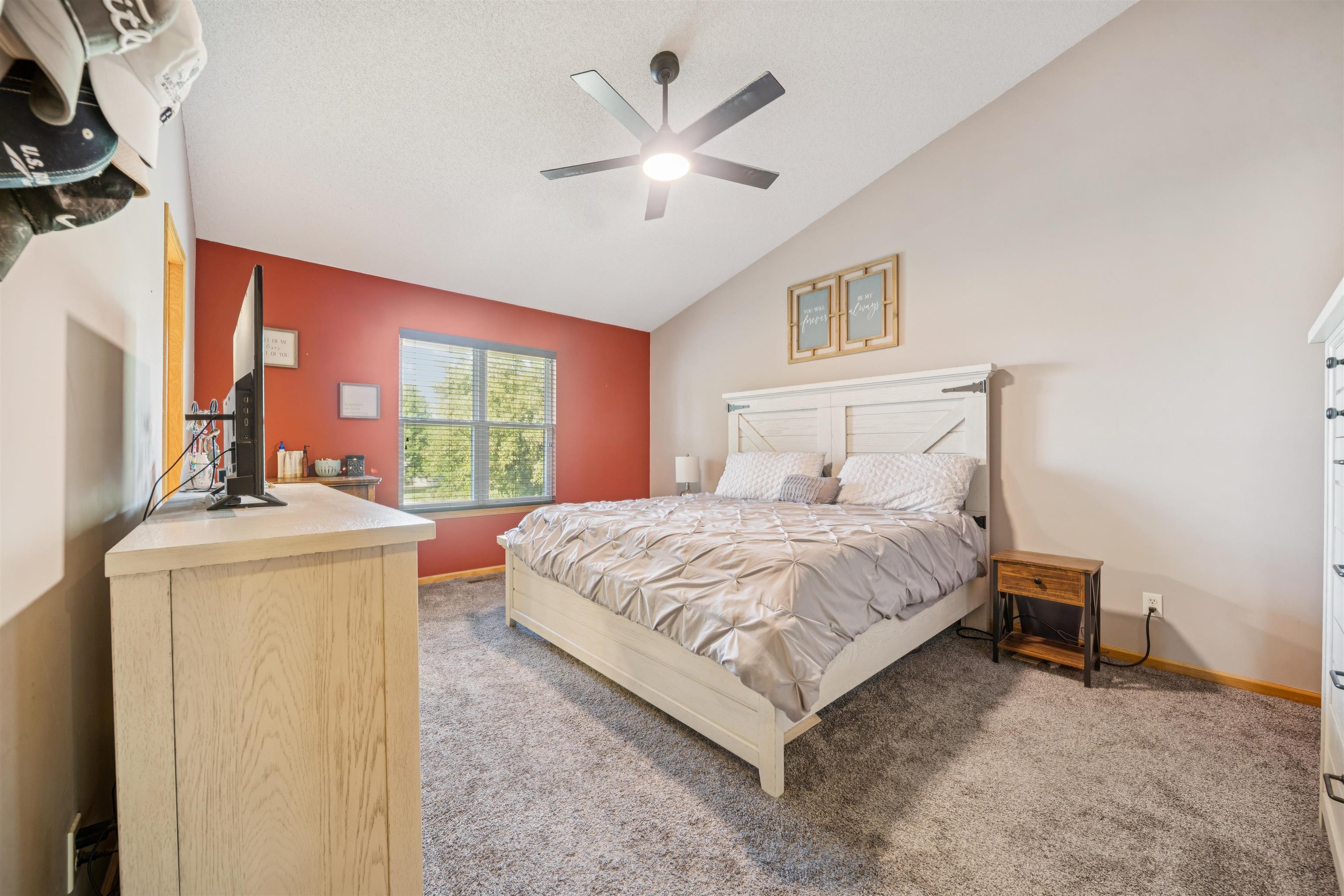 326 N Clay Cir