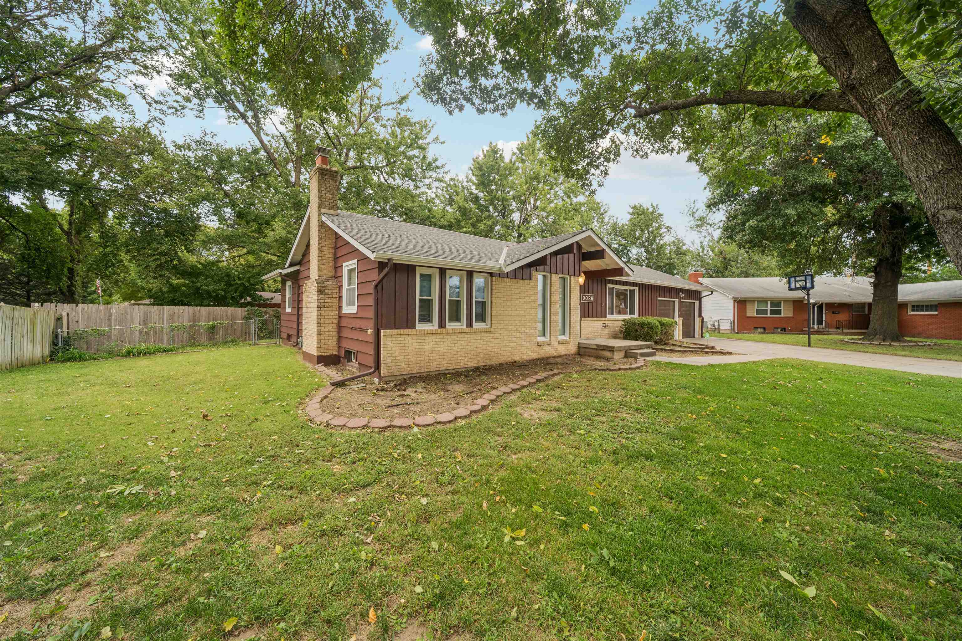9026 W Harvest Ct