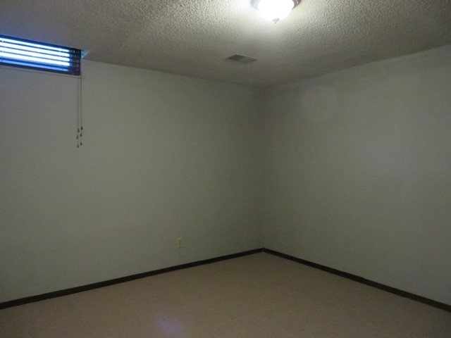 1109 S Breckenridge Ct