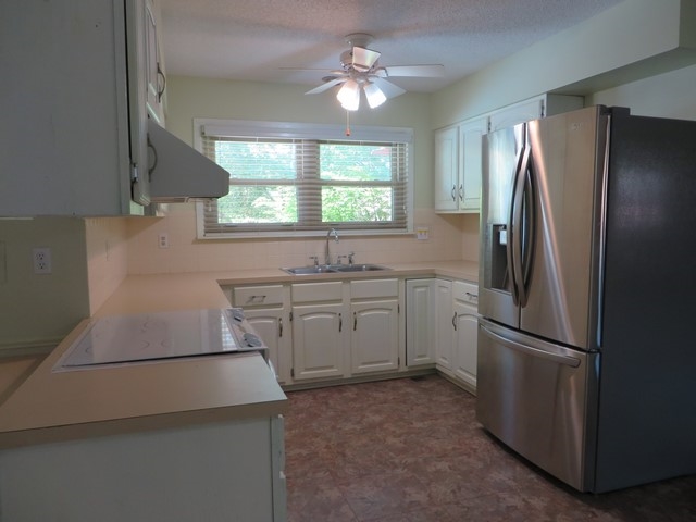 1109 S Breckenridge Ct