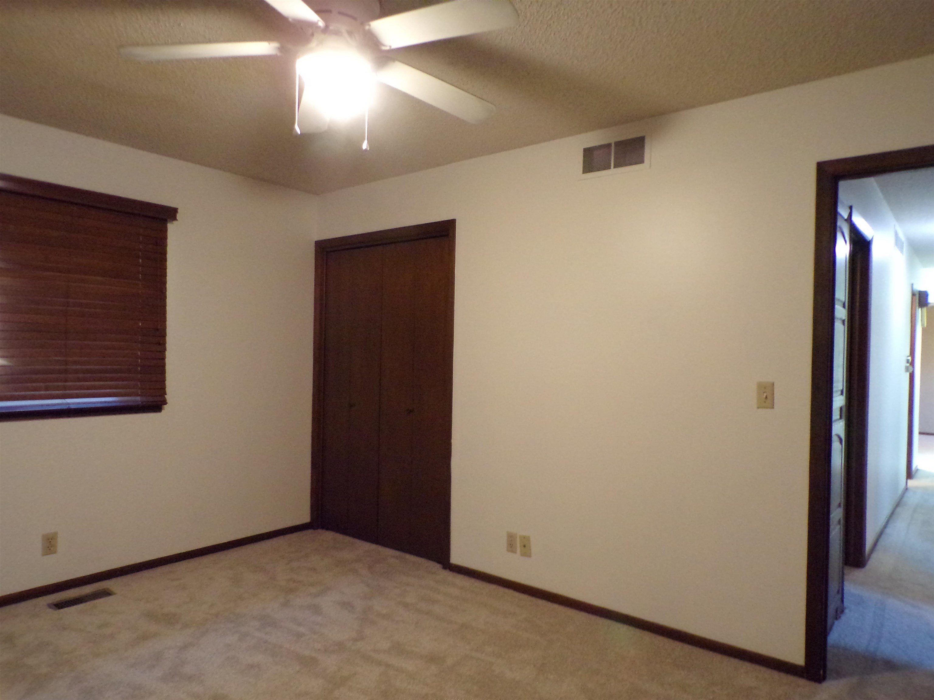 1109 S Breckenridge Ct