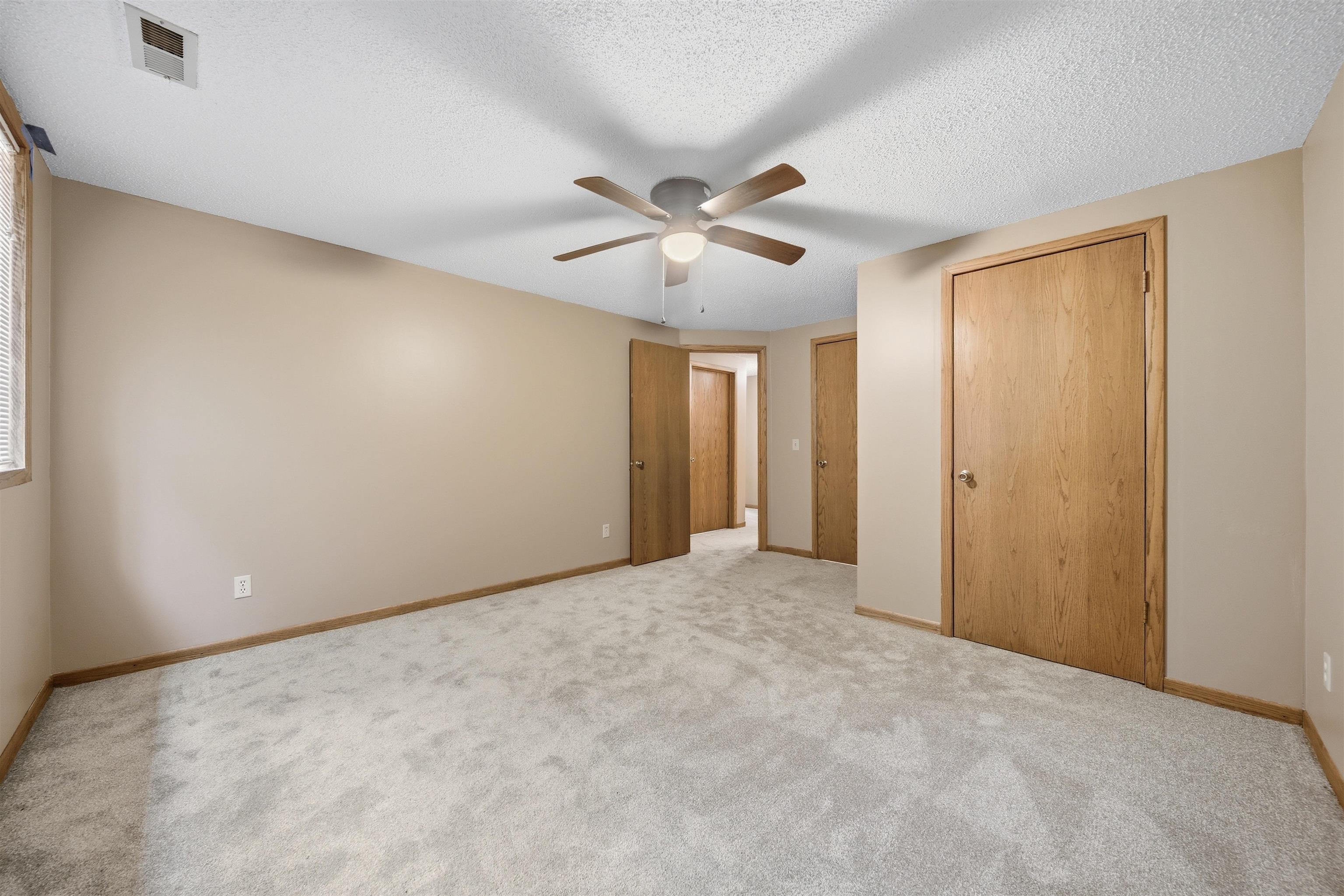 11605 W Binter Ct