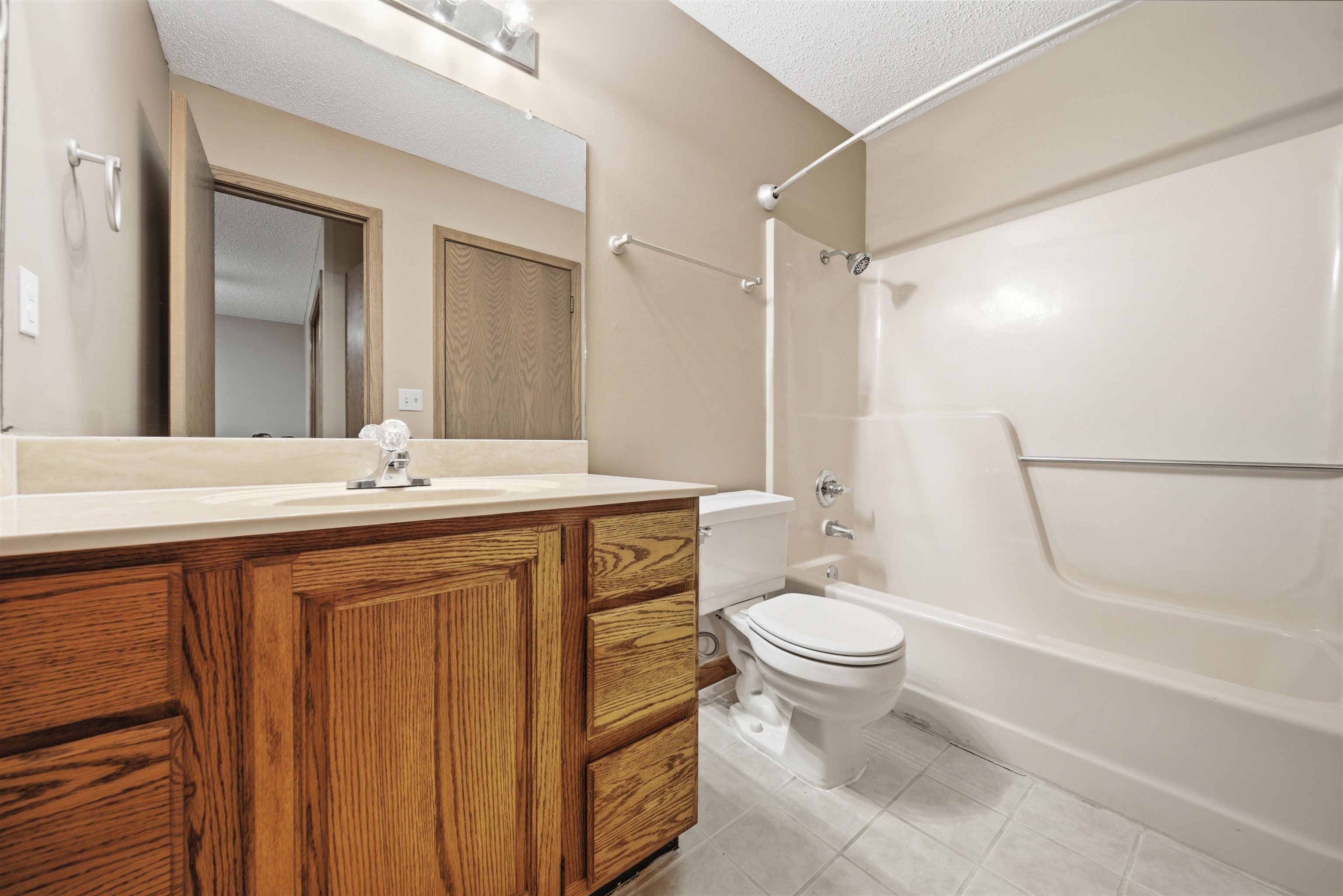 11605 W Binter Ct
