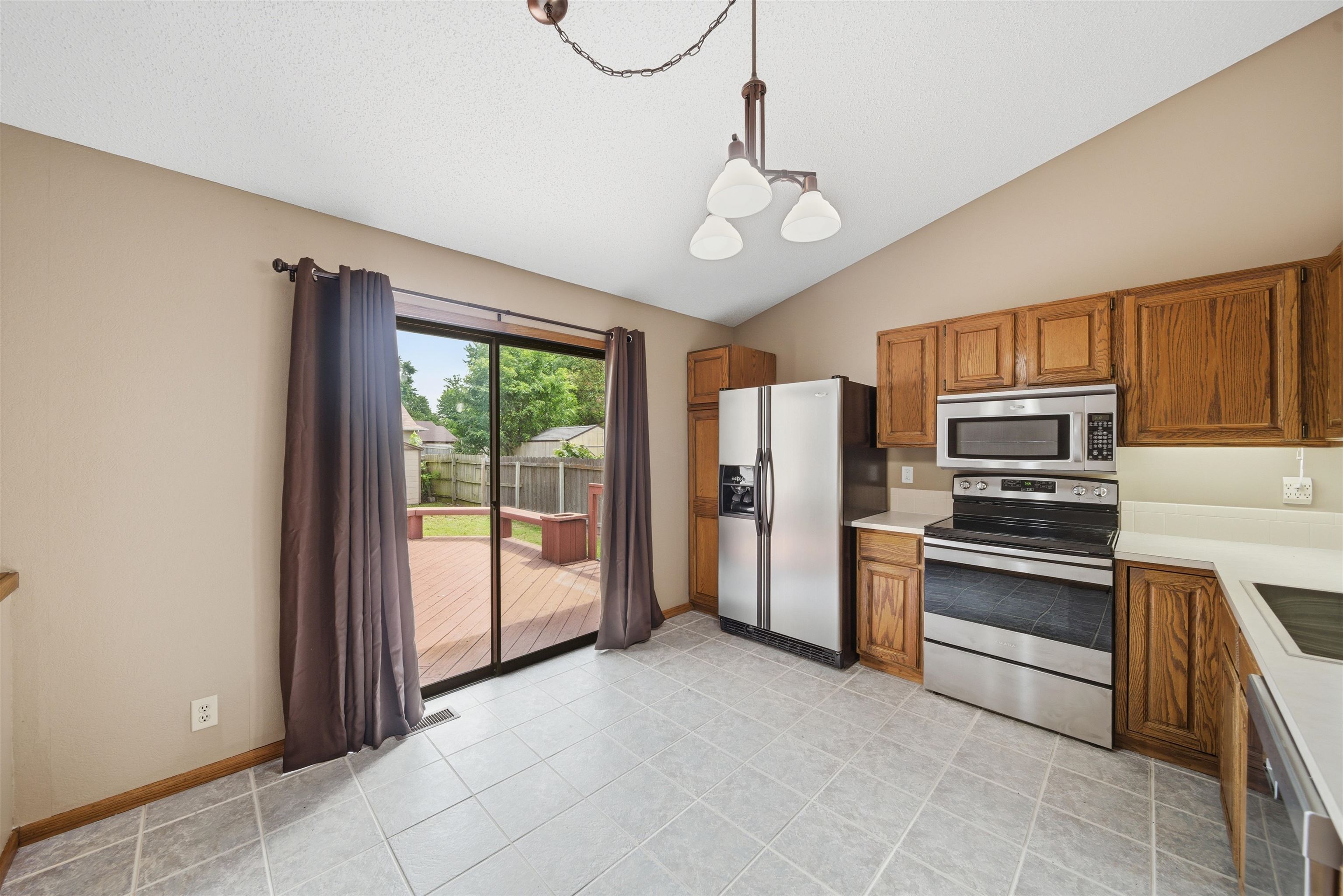 11605 W Binter Ct