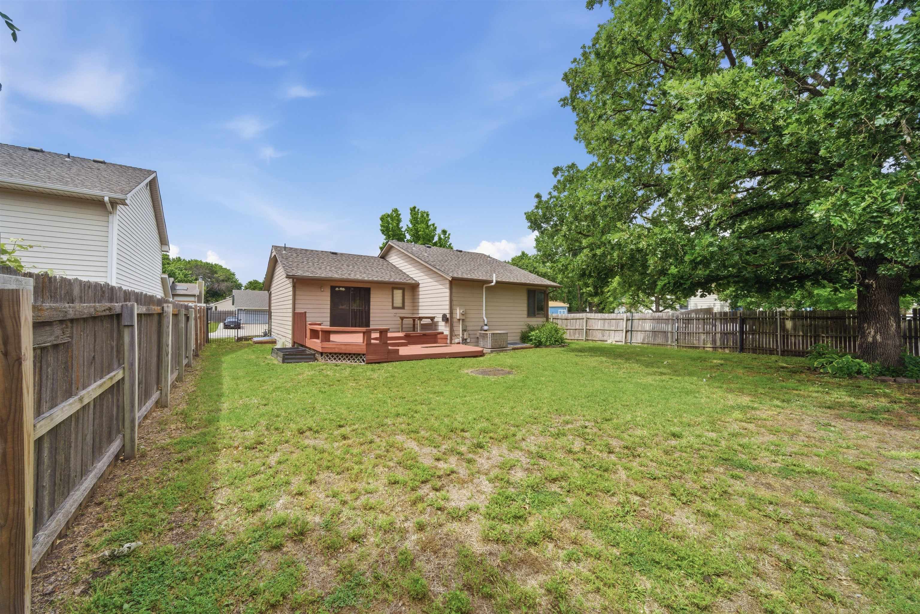 11605 W Binter Ct