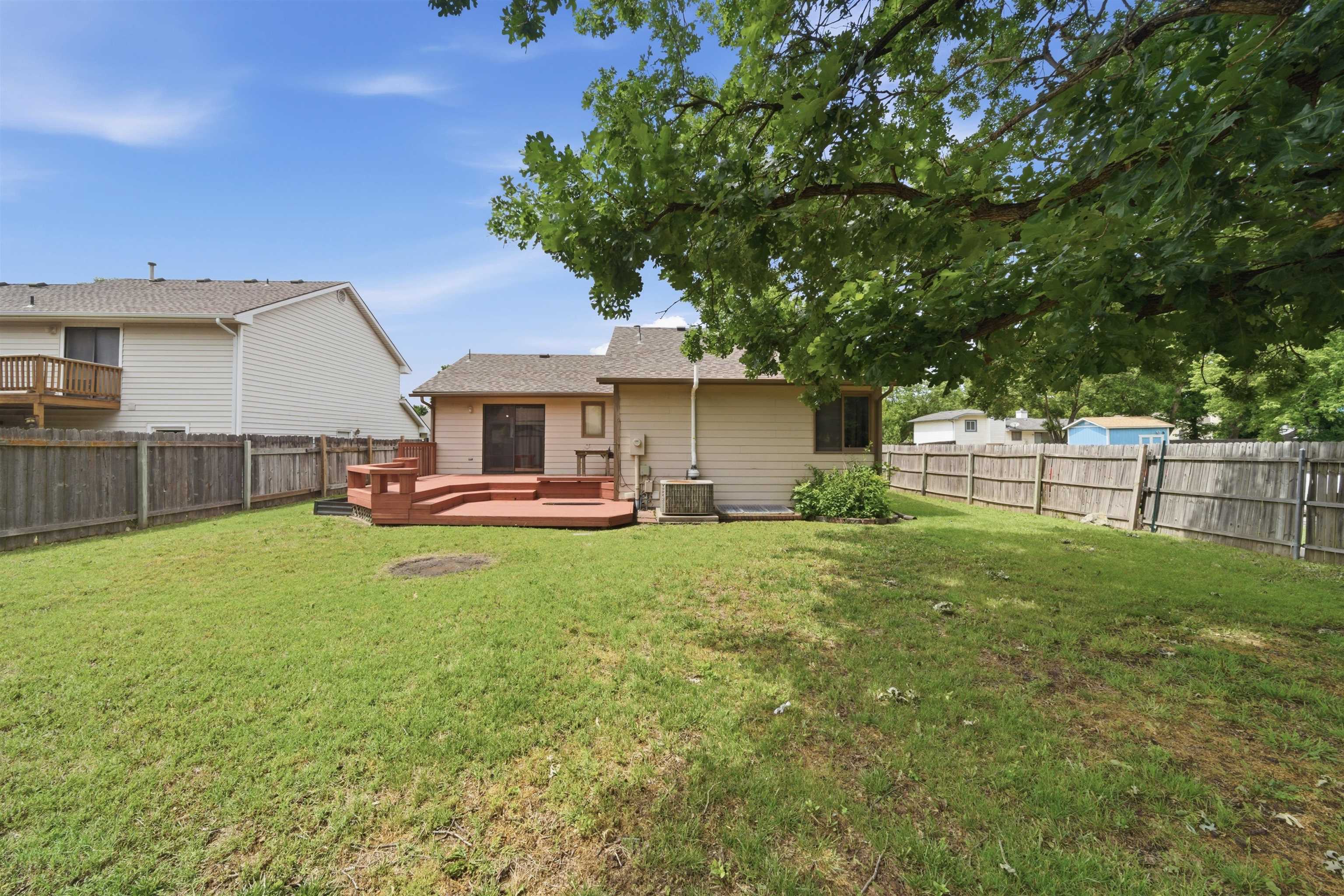 11605 W Binter Ct