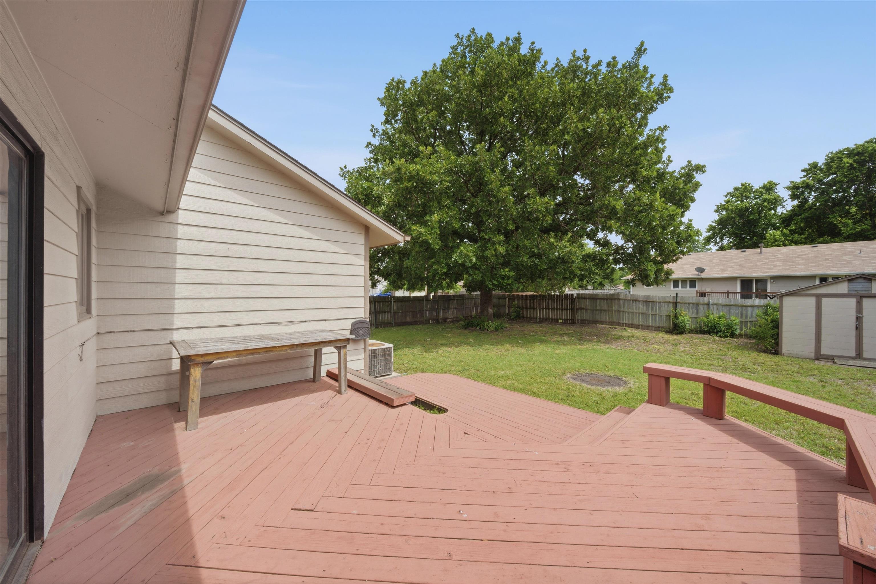 11605 W Binter Ct