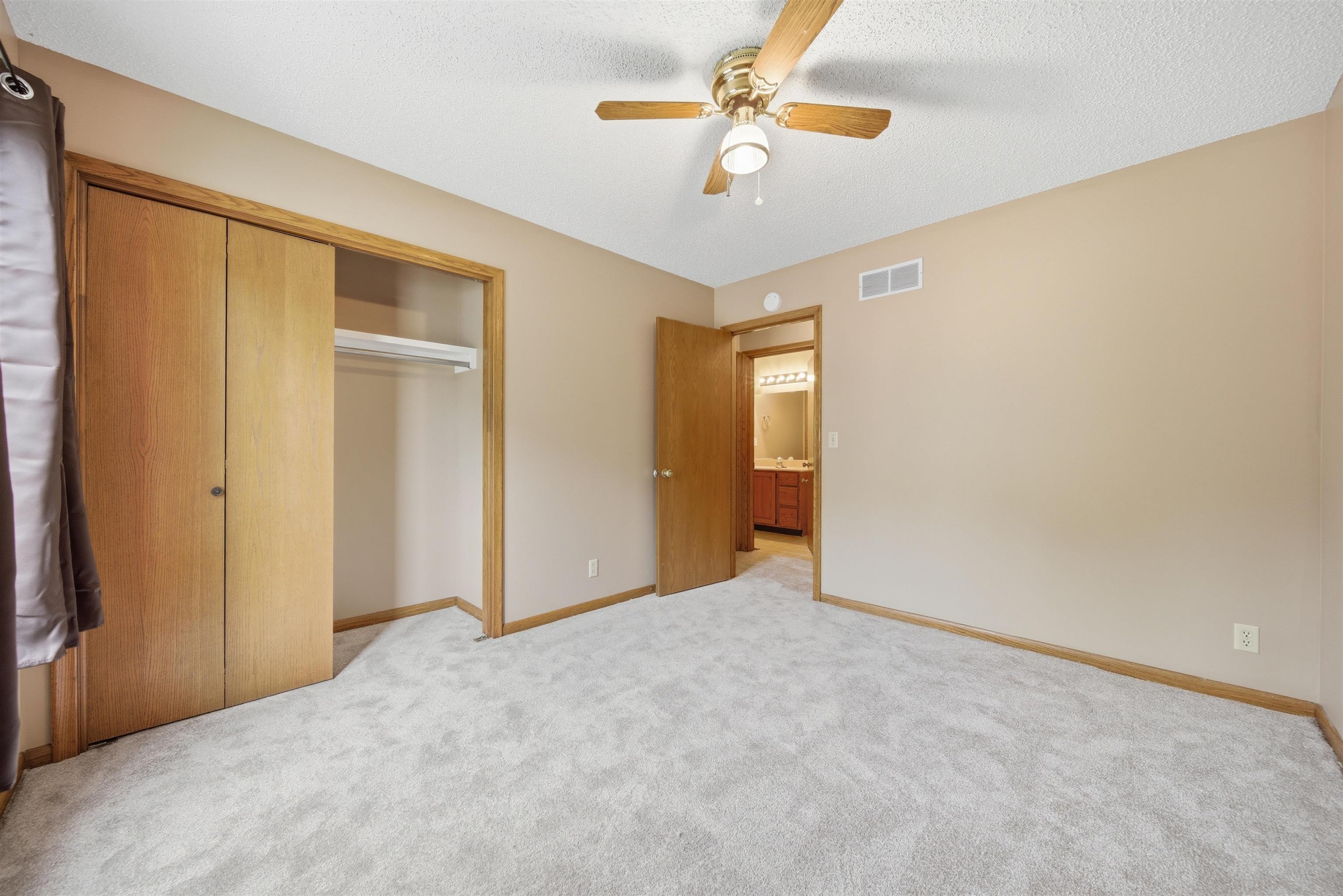 11605 W Binter Ct