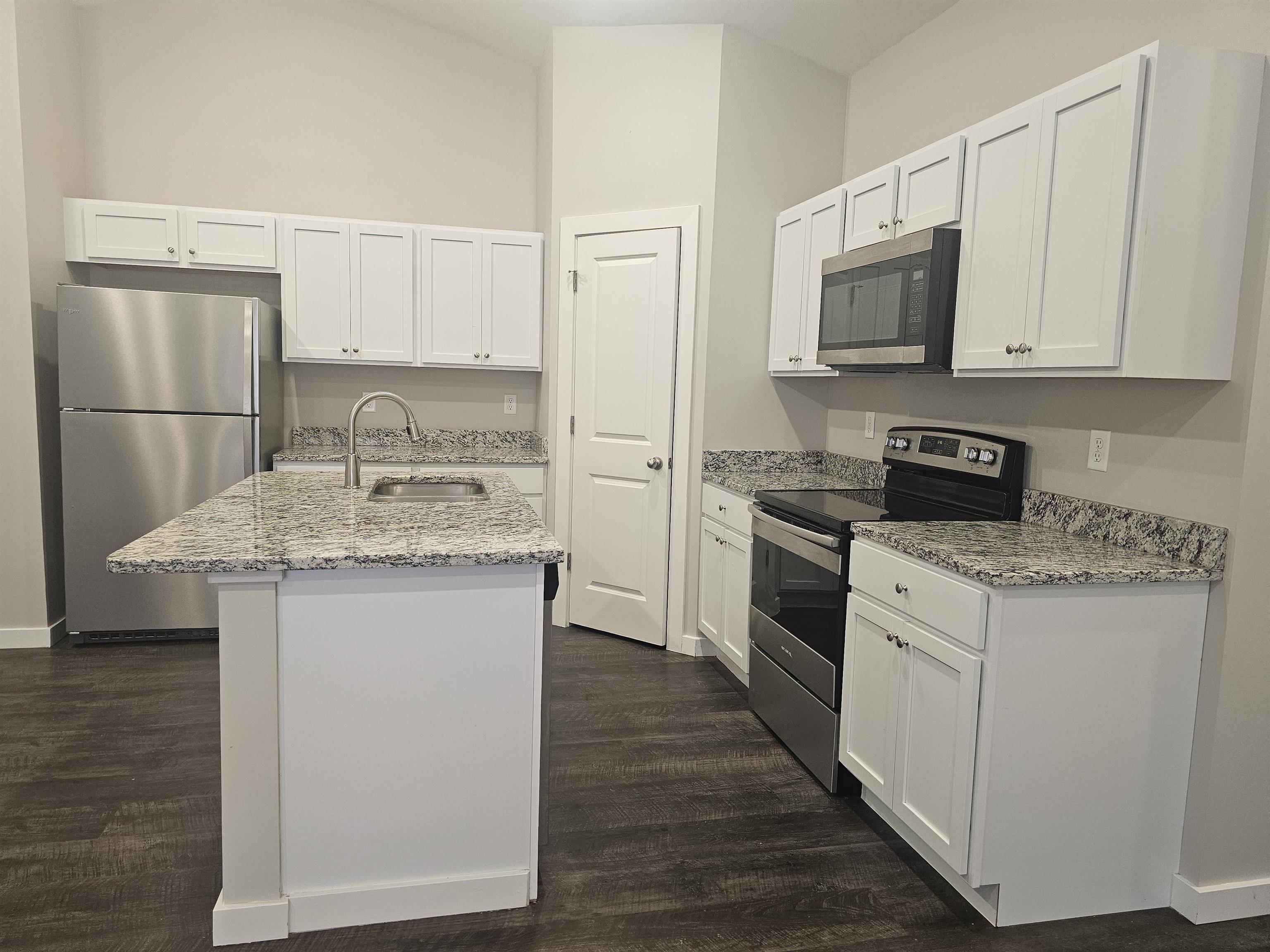 565 E Martens Ct