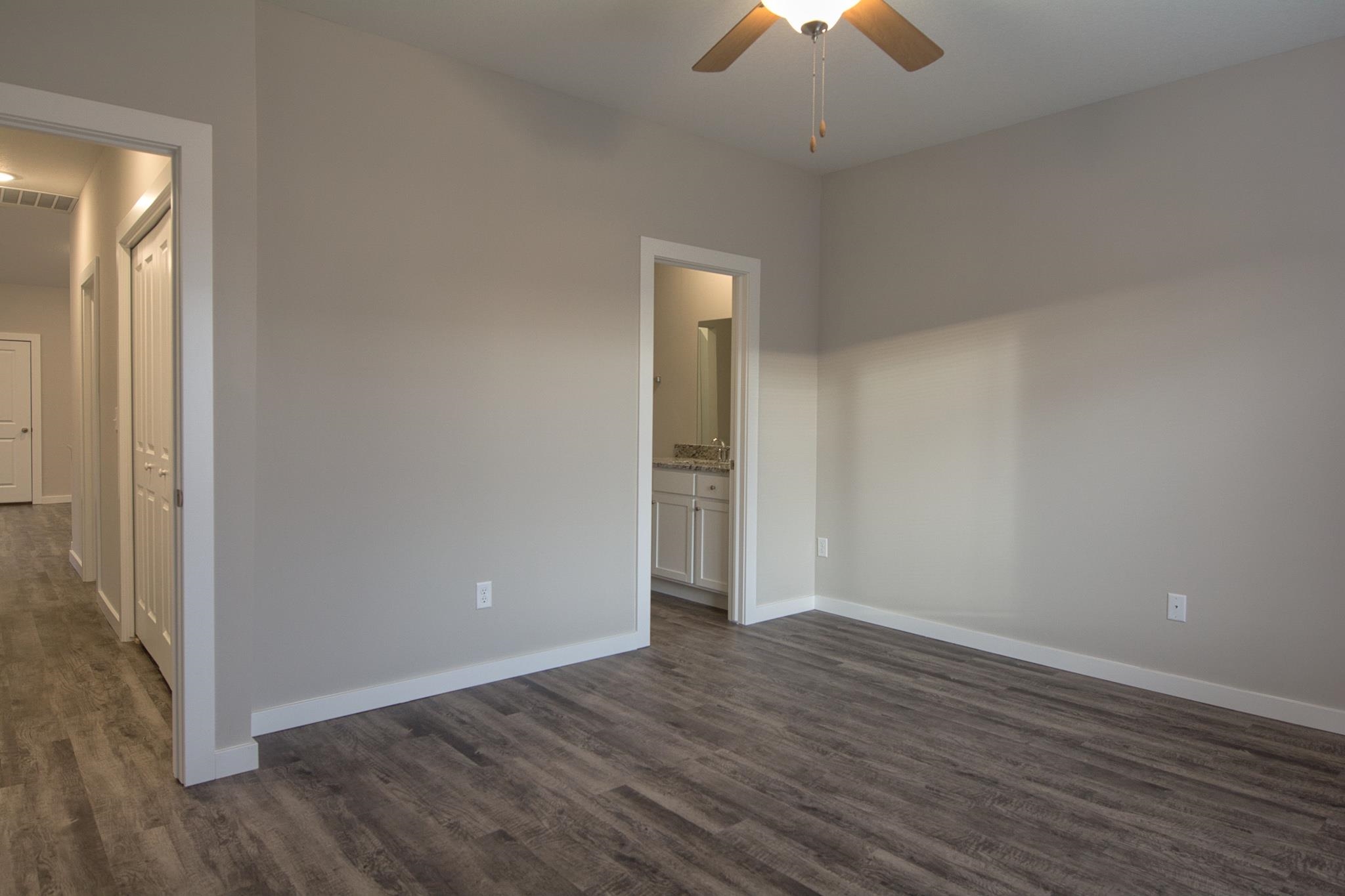 565 E Martens Ct