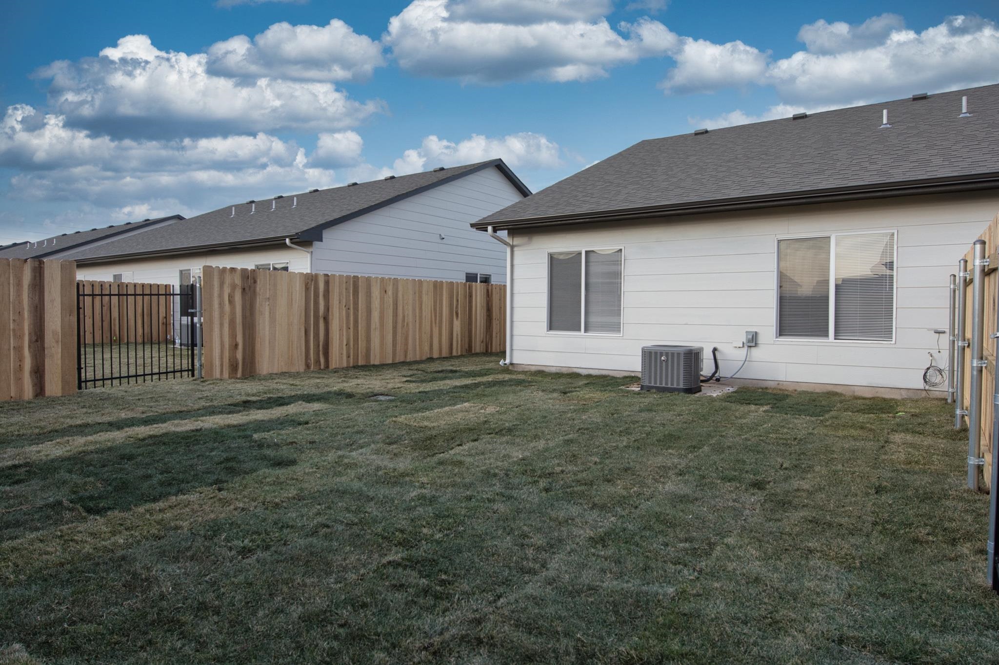 565 E Martens Ct