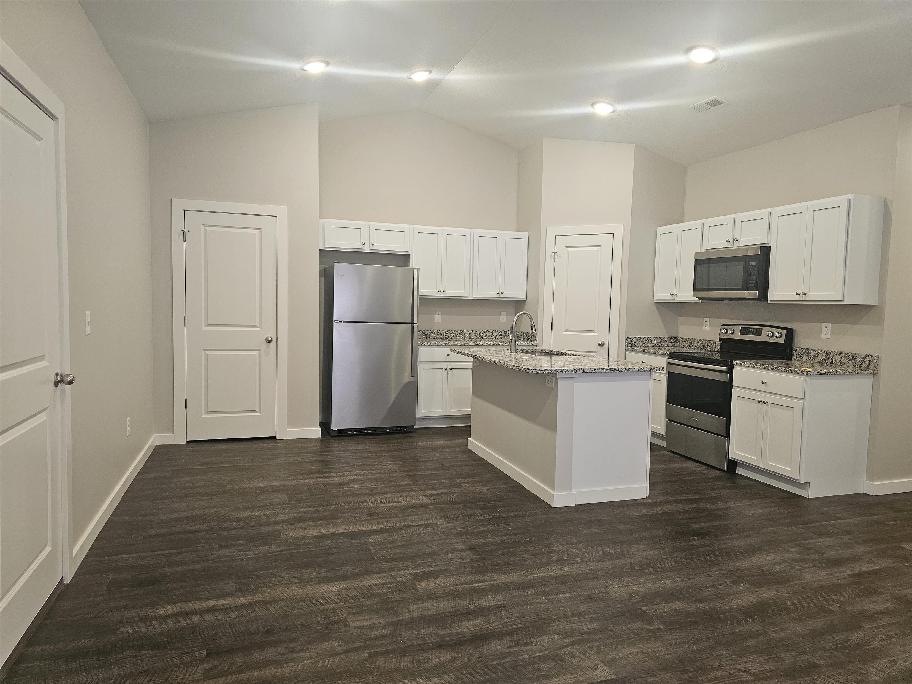 565 E Martens Ct